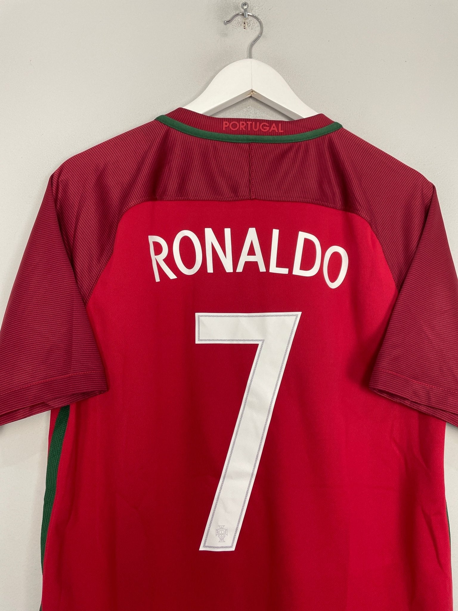 Shop 2016/18 PORTUGAL RONALDO #7 HOME SHIRT (M) NIKE, classic football shirts, vintage football shirts & retro soccer jerseys at Cult Kits