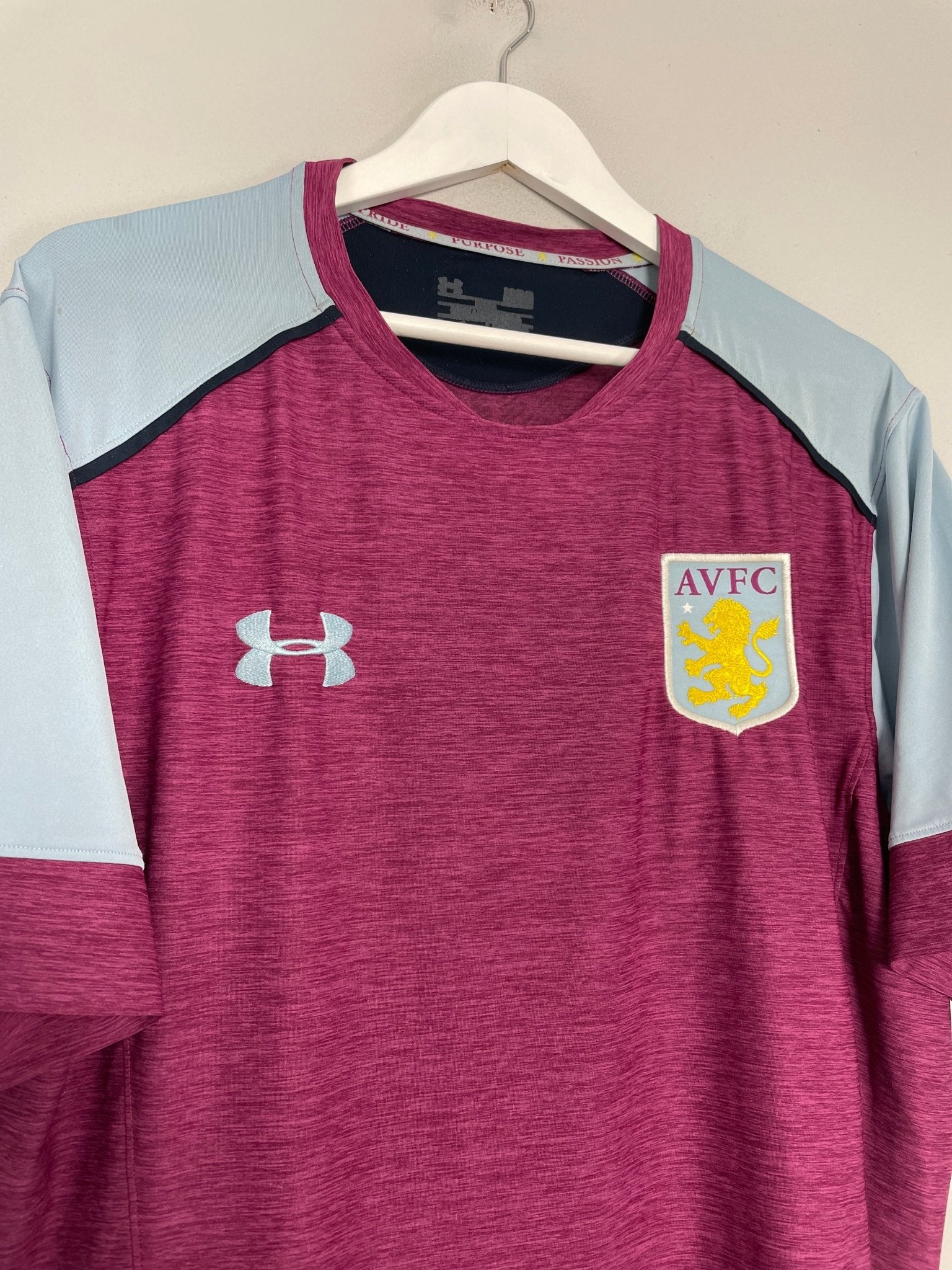 Shop 2017/18 ASTON VILLA TRAINING SHIRT (XL) UNDER ARMOUR, classic football shirts, vintage football shirts & retro soccer jerseys at Cult Kits