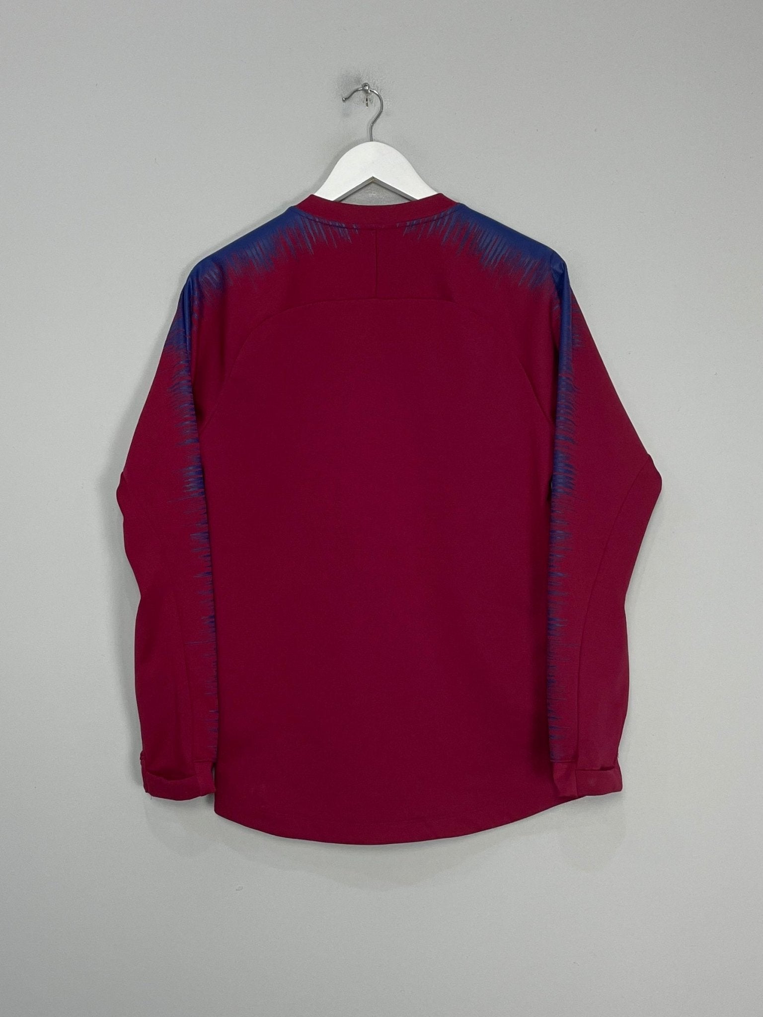 Shop 2017/18 BARCELONA TRACK JACKET (S) NIKE, classic football shirts, vintage football shirts & retro soccer jerseys at Cult Kits