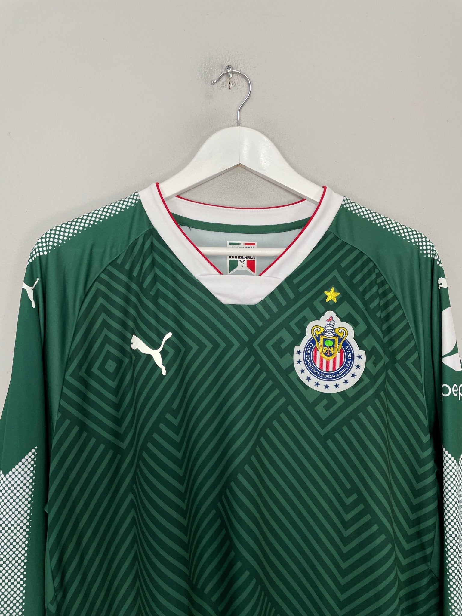 Shop 2017/18 CHIVAS GUADALAJARA L/S THIRD SHIRT (XXL) PUMA, classic football shirts, vintage football shirts & retro soccer jerseys at Cult Kits