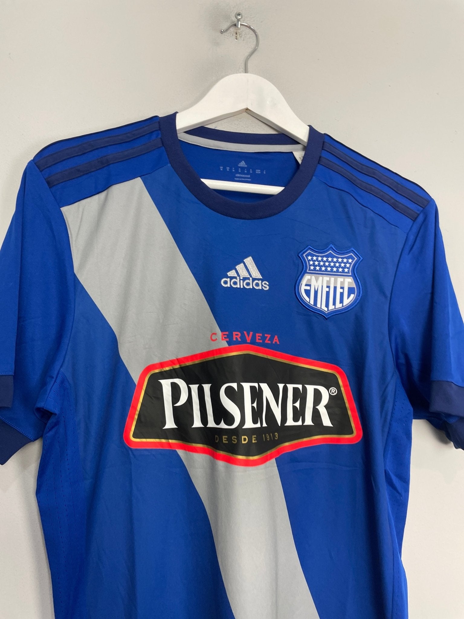 Shop 2017/18 EMELEC FC HOME SHIRT (M) ADIDAS, classic football shirts, vintage football shirts & retro soccer jerseys at Cult Kits