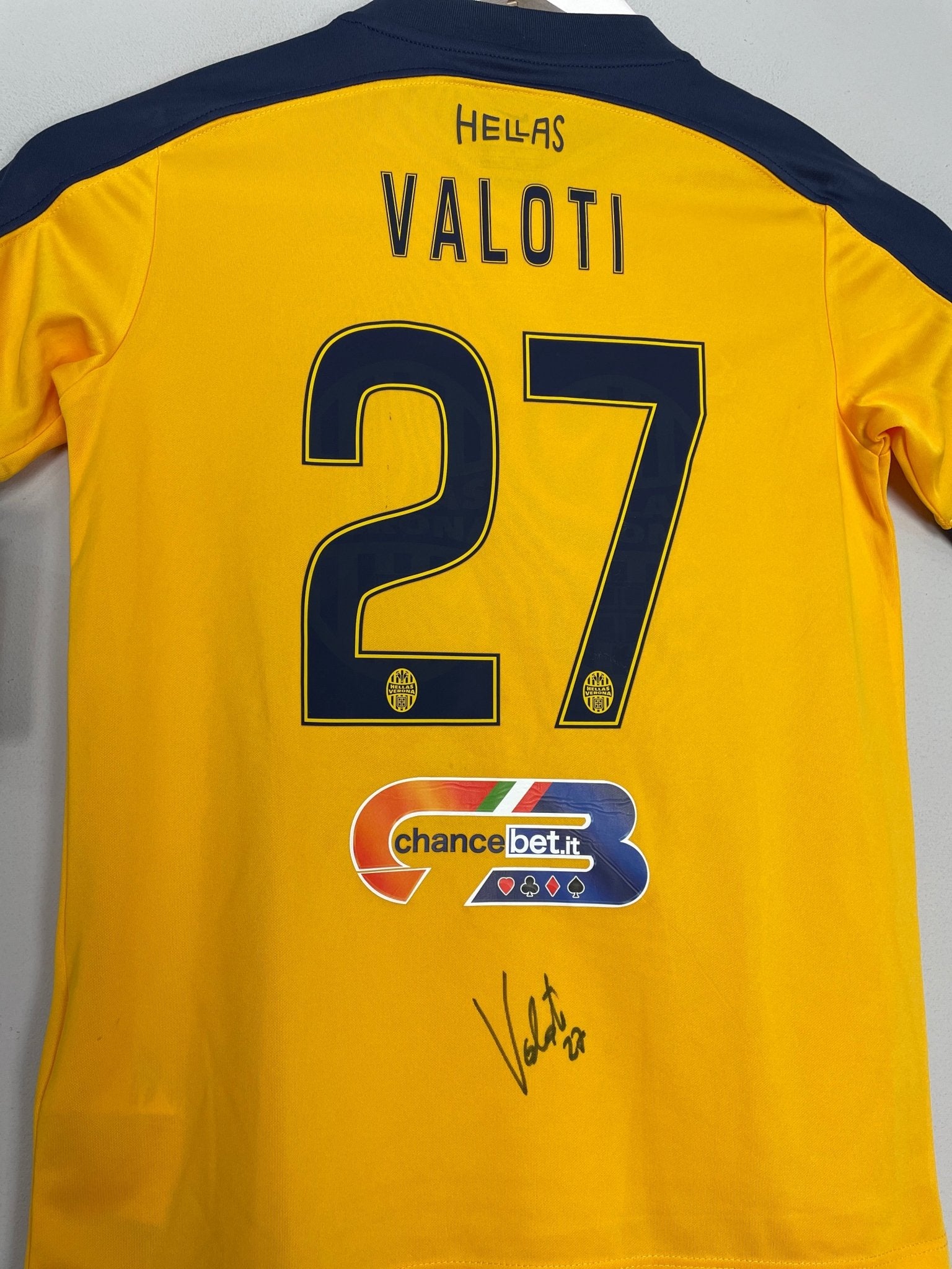 Shop 2017/18 HELLAS VERONA VALOTI #27 *SIGNED* BNWT AWAY SHIRT (S.KIDS) NIKE, classic football shirts, vintage football shirts & retro soccer jerseys at Cult Kits