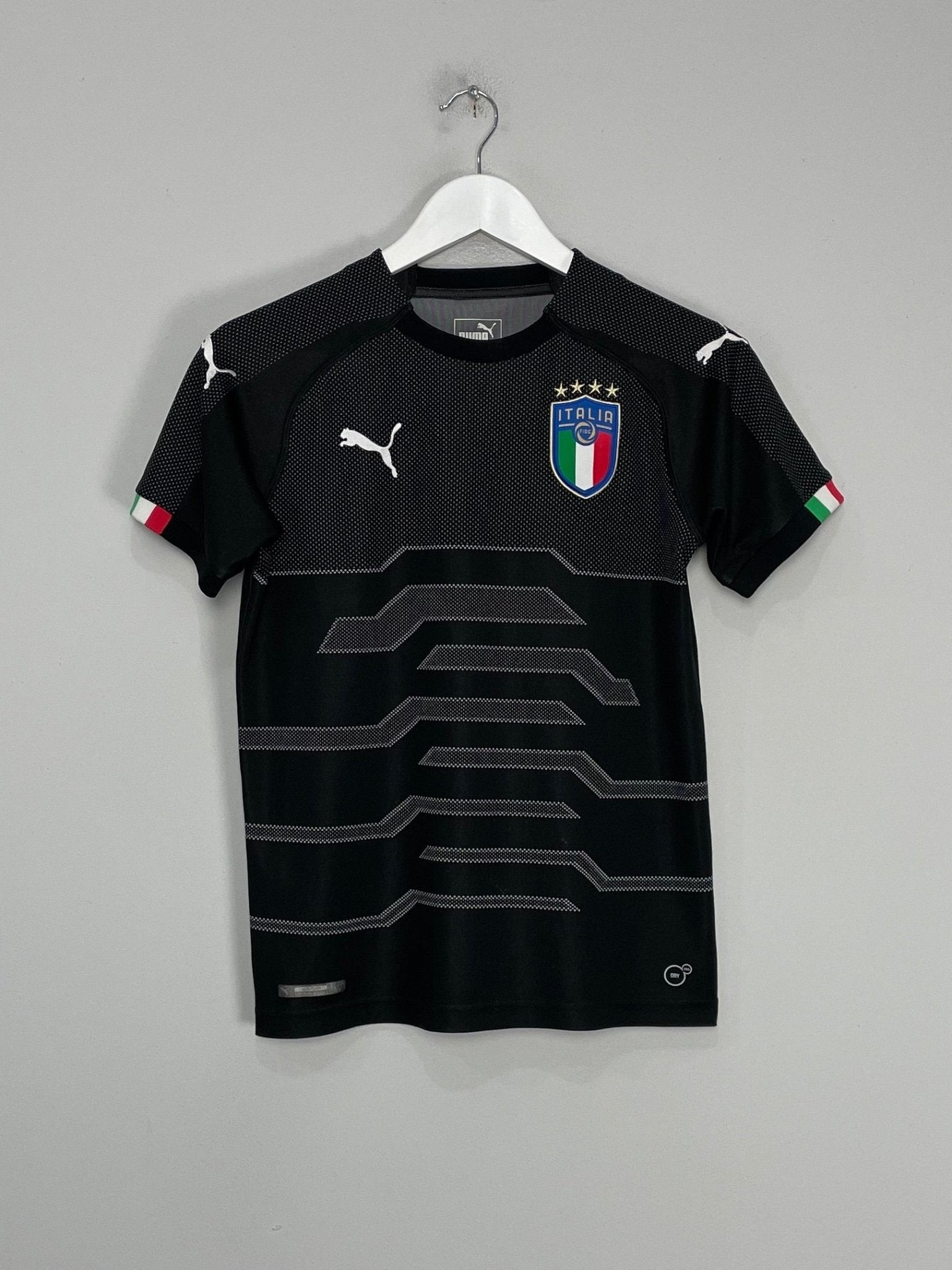 Shop 2017/18 ITALY GK SHIRT (XL.KIDS) PUMA, classic football shirts, vintage football shirts & retro soccer jerseys at Cult Kits