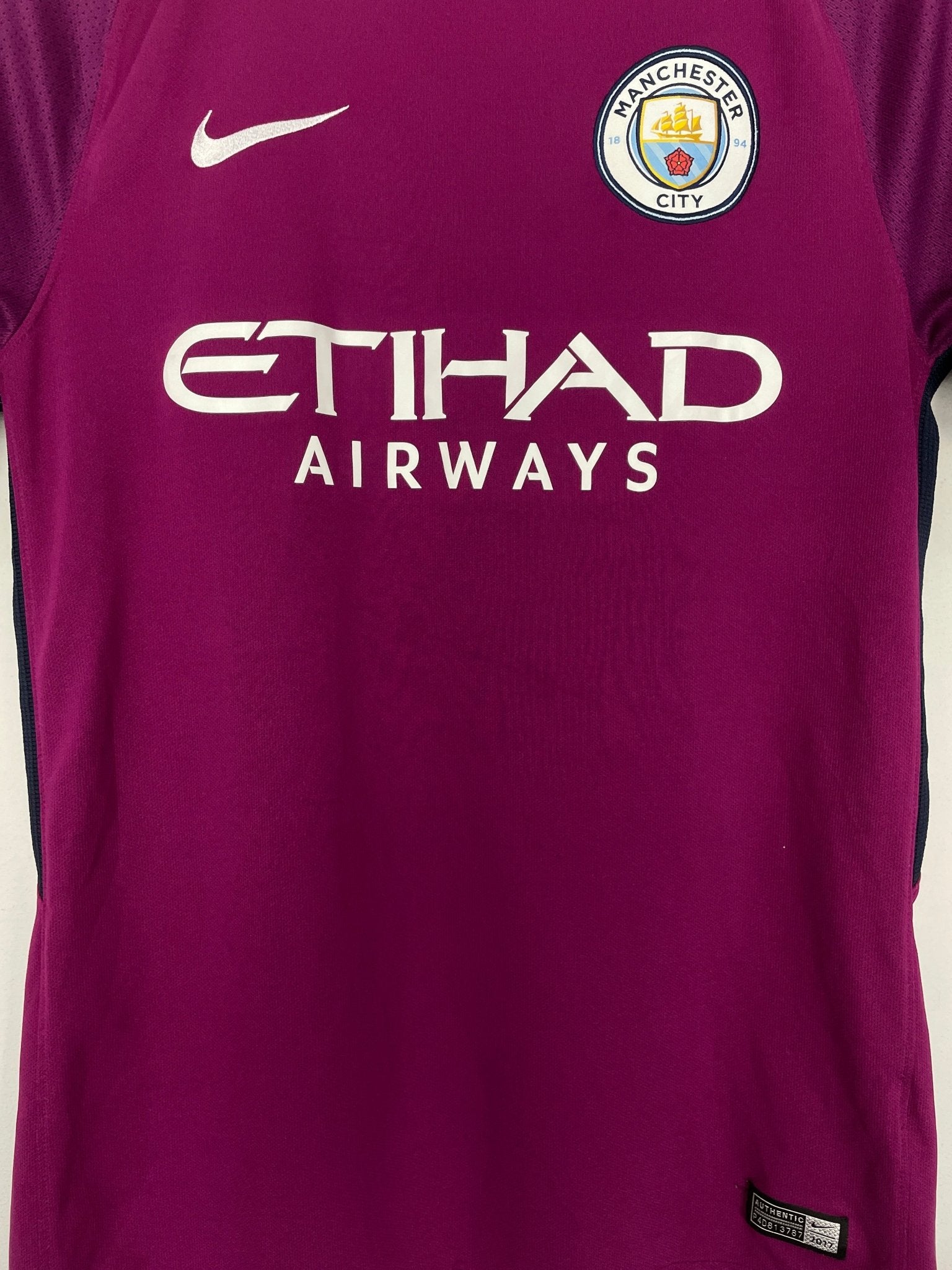 Shop 2017/18 MANCHESTER CITY AWAY SHIRT (S) NIKE, classic football shirts, vintage football shirts & retro soccer jerseys at Cult Kits