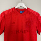 Shop 2017/18 MANCHESTER UNITED RETRO SHIRT (M) ADIDAS ORIGINALS, classic football shirts, vintage football shirts & retro soccer jerseys at Cult Kits