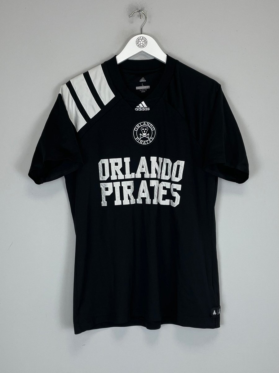 2017/18 ORLANDO PIRATES 37 RETRO SHIRT (L) ADIDAS - Cult Kits - Large - Buy Vintage Football Shirts, Authentic Retro Football Shirts For Sale, Classic Football Shirts & Soccer Jersey