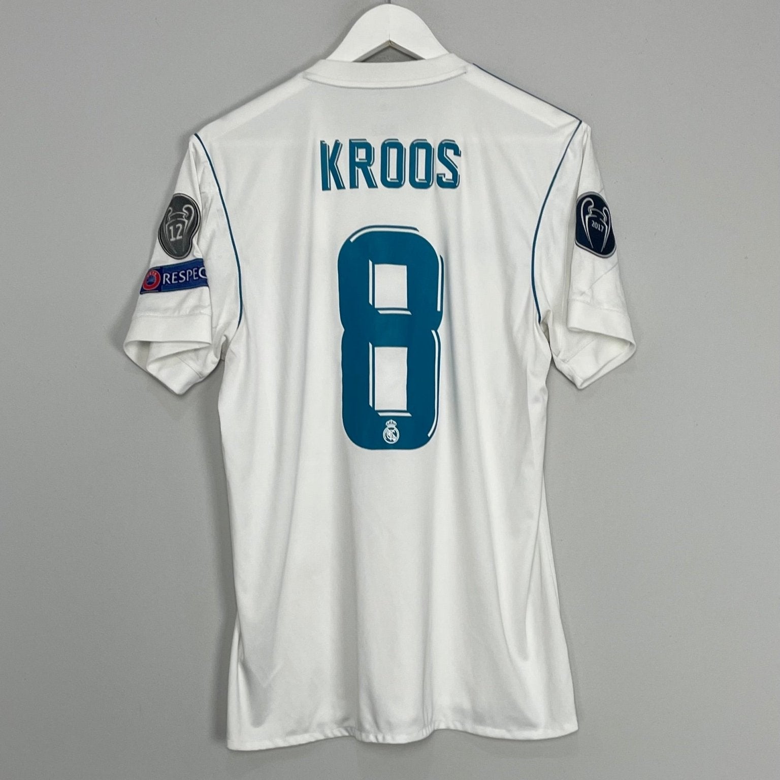 2017/18 REAL MADRID KROOS #8 HOME SHIRT (M) ADIDAS – Cult Kits