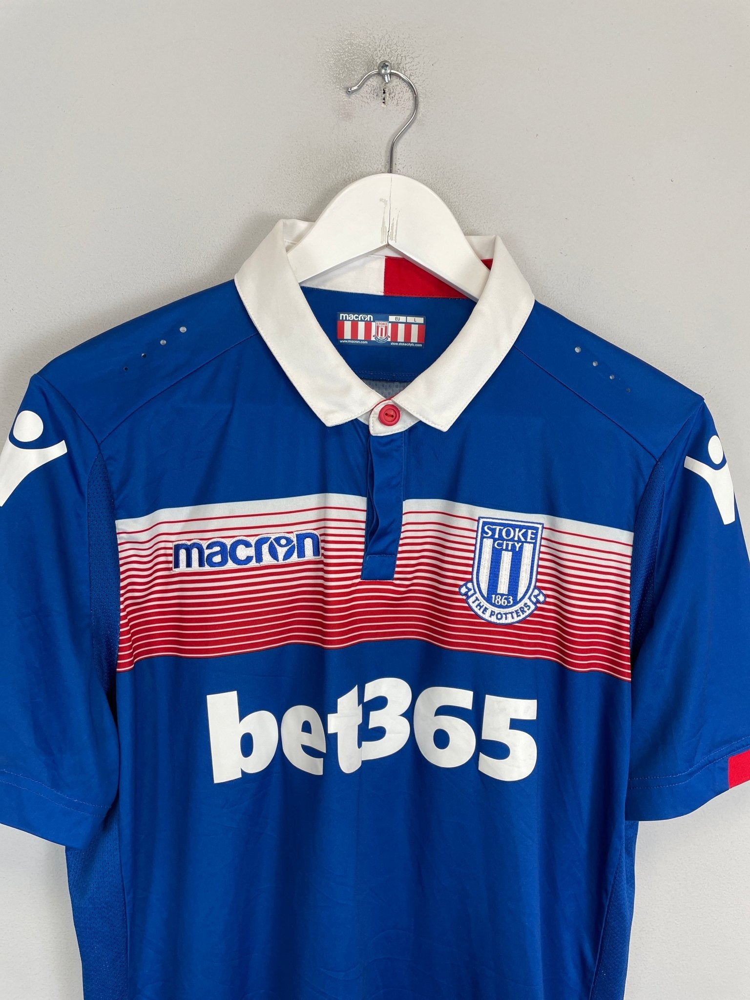 Shop 2017/18 STOKE CITY AWAY SHIRT (L) MACRON, classic football shirts, vintage football shirts & retro soccer jerseys at Cult Kits