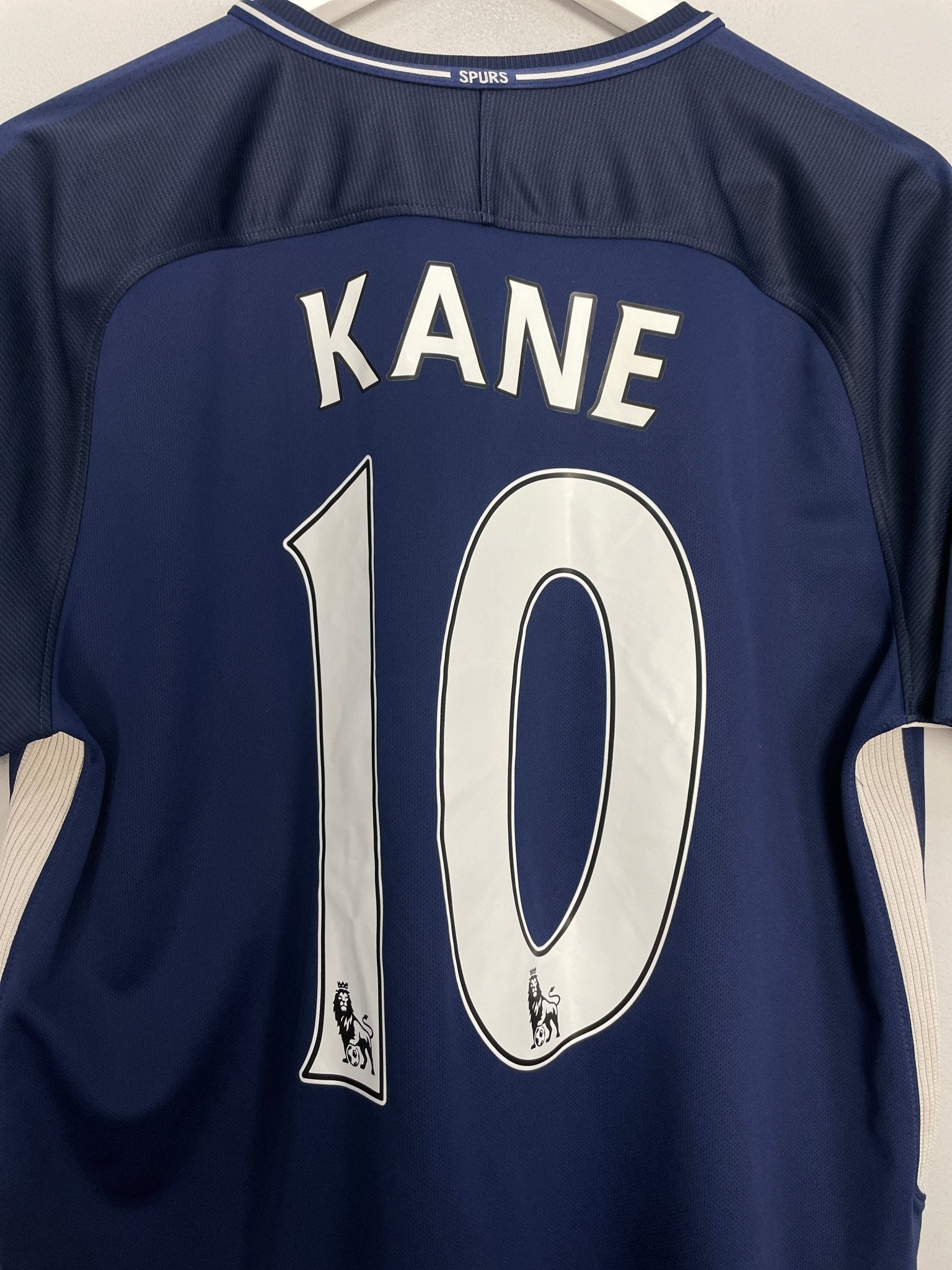 Shop 2017/18 TOTTENHAM KANE #10 AWAY SHIRT (L) NIKE, classic football shirts, vintage football shirts & retro soccer jerseys at Cult Kits