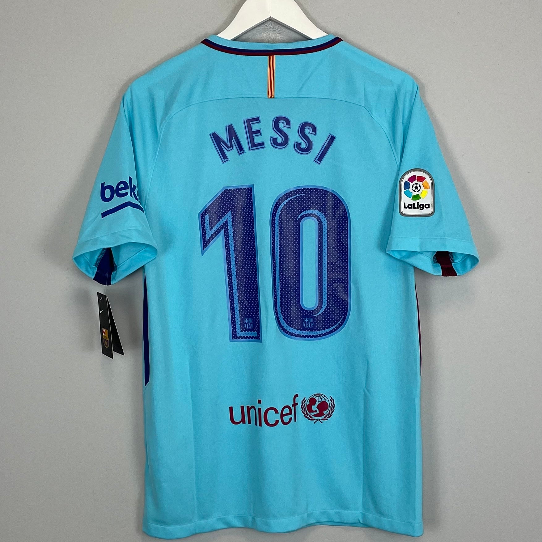 Shop 2017/18 BARCELONA MESSI #10 *BNWT* AWAY SHIRT (M) NIKE, classic football shirts, vintage football shirts & retro soccer jerseys at Cult Kits