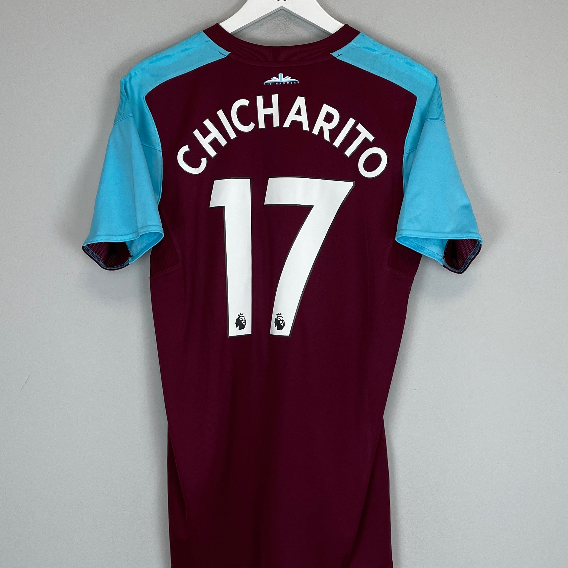 Shop 2017/18 WEST HAM CHICHARITO #17 HOME SHIRT (M) UMBRO, classic football shirts, vintage football shirts & retro soccer jerseys at Cult Kits