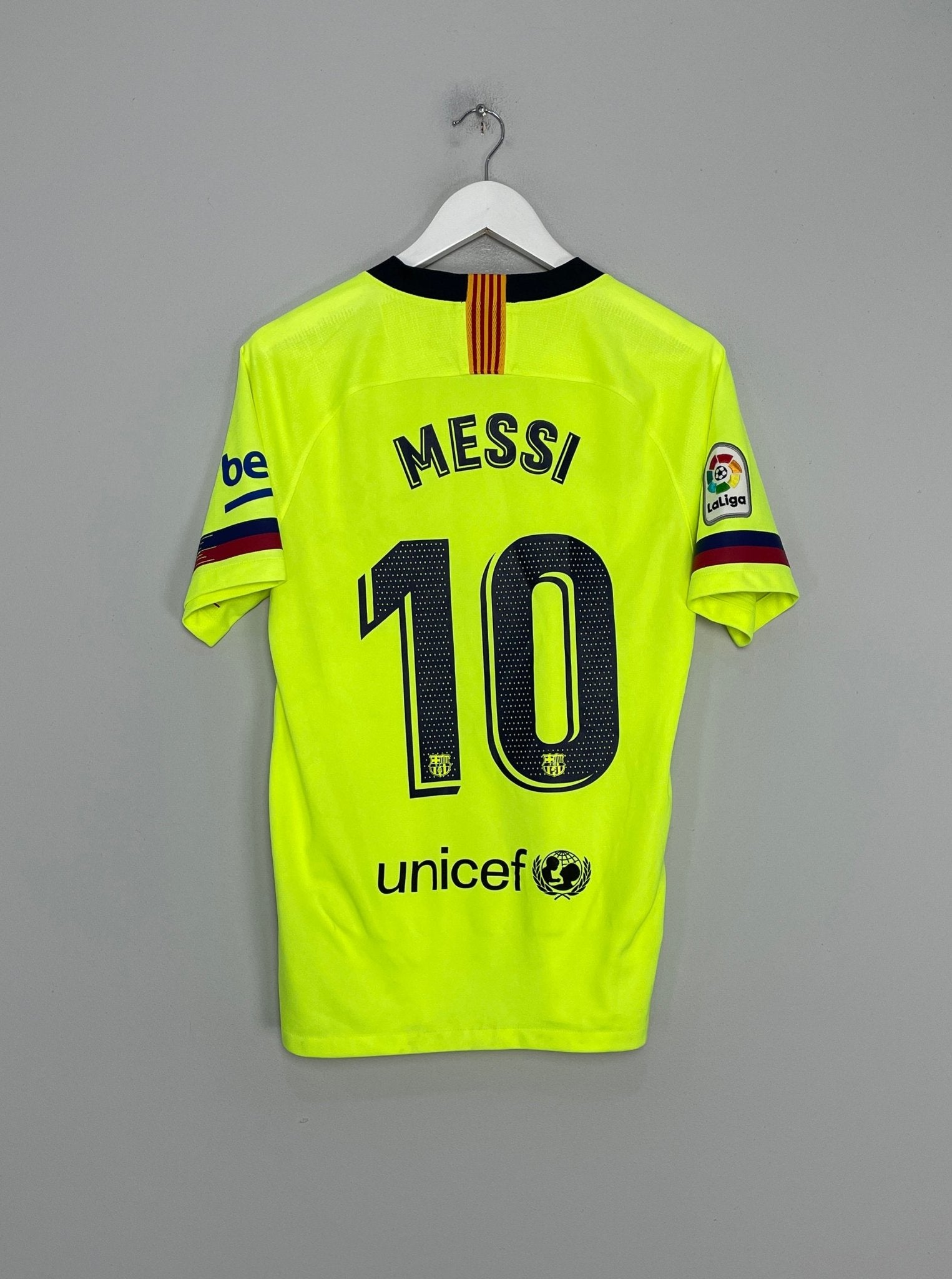 Shop 2018/19 BARCELONA MESSI #10 AWAY SHIRT (S) NIKE, classic football shirts, vintage football shirts & retro soccer jerseys at Cult Kits