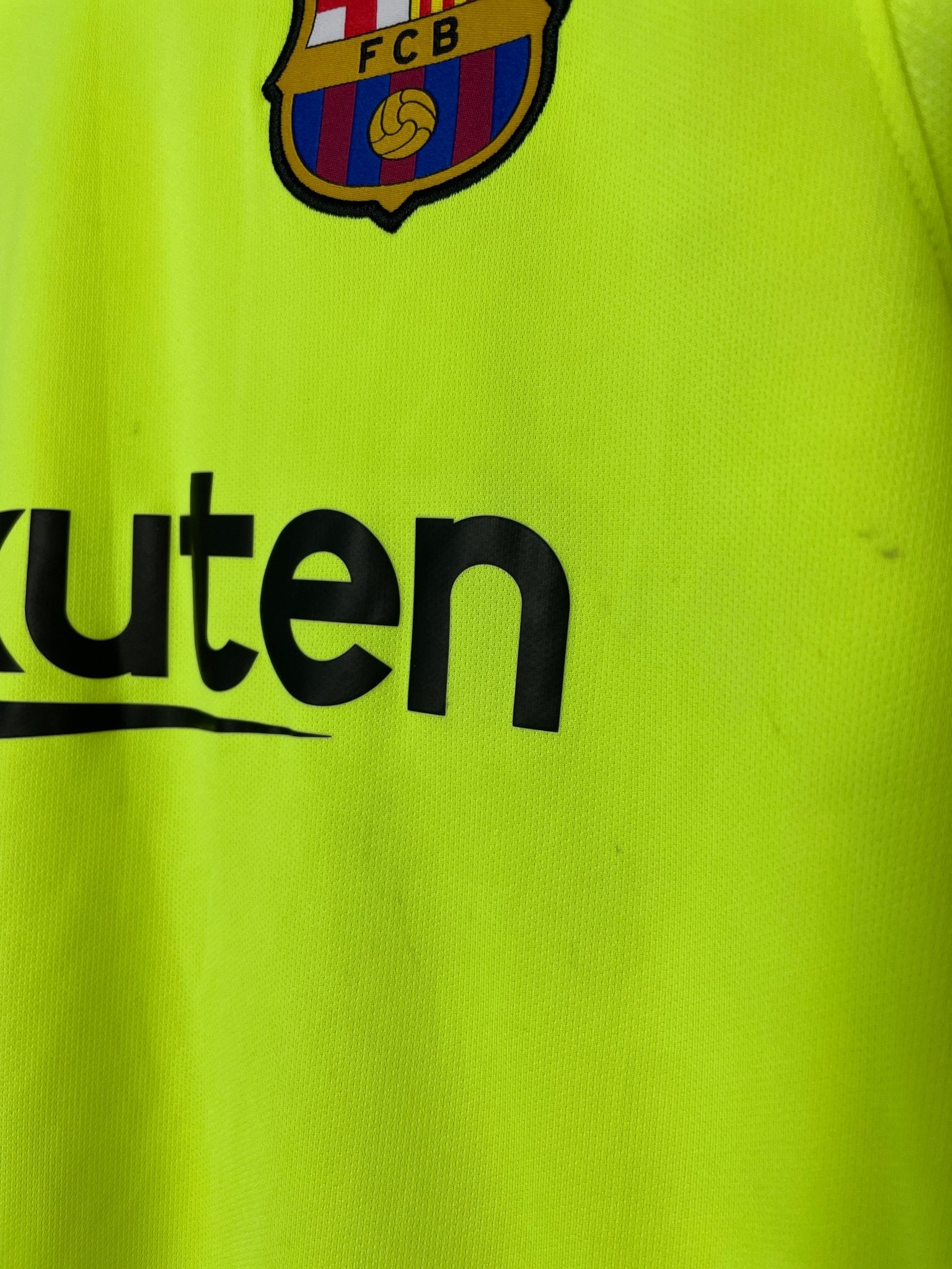 Shop 2018/19 BARCELONA MESSI #10 AWAY SHIRT (S) NIKE, classic football shirts, vintage football shirts & retro soccer jerseys at Cult Kits