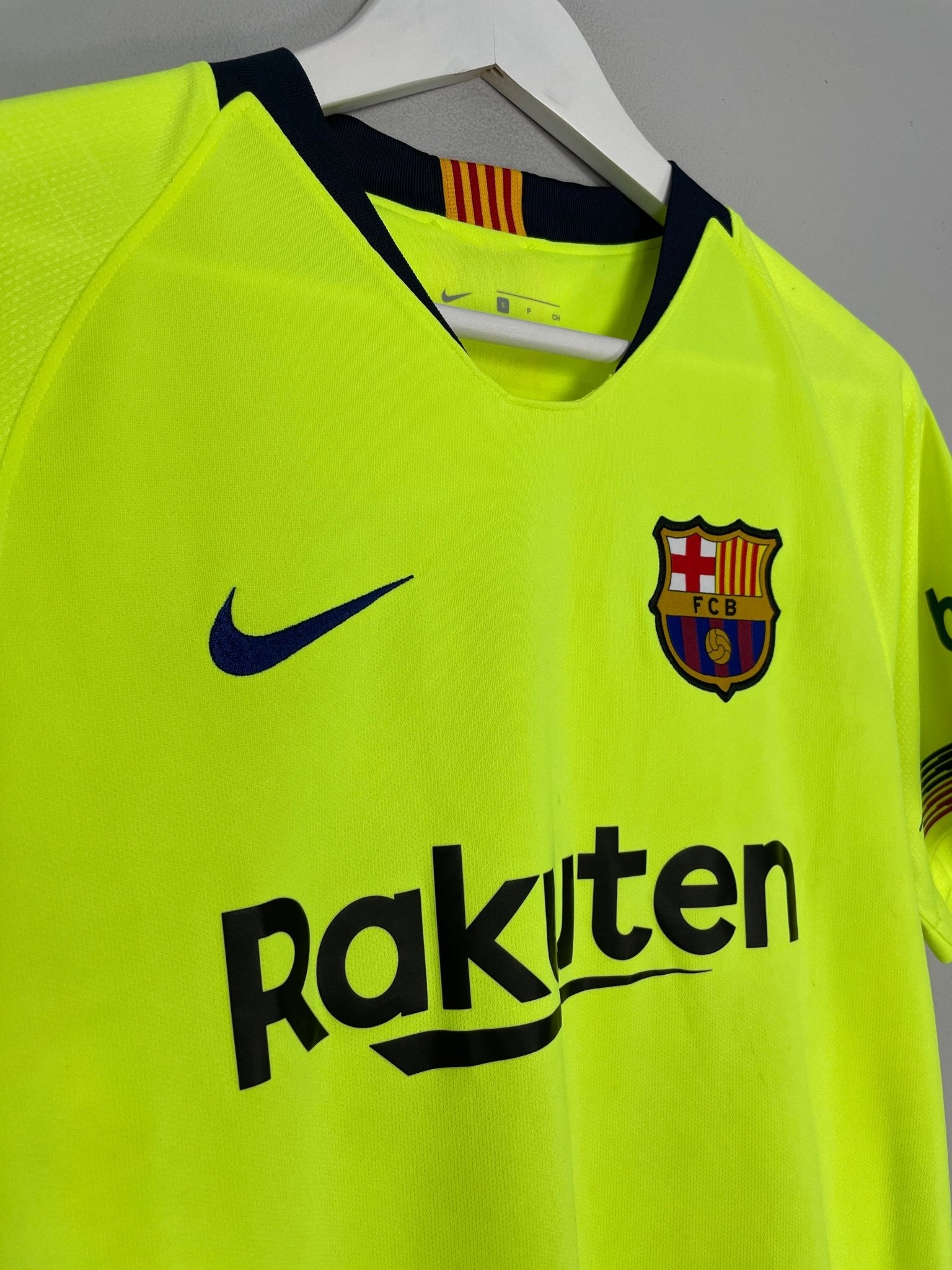 Shop 2018/19 BARCELONA MESSI #10 AWAY SHIRT (S) NIKE, classic football shirts, vintage football shirts & retro soccer jerseys at Cult Kits