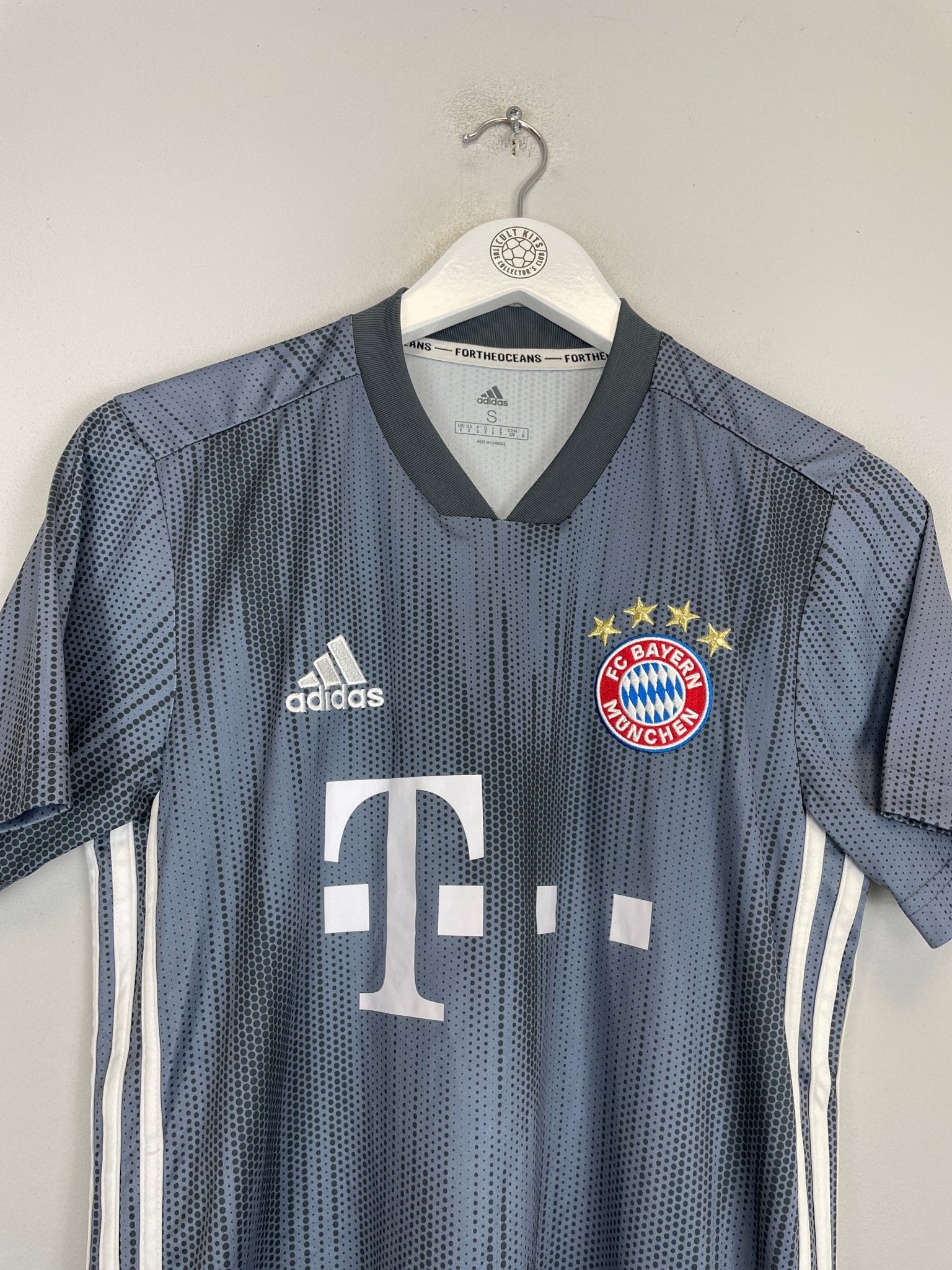 Shop 2018/19 BAYERN MUNICH THIRD SHIRT (S) ADIDAS, classic football shirts, vintage football shirts & retro soccer jerseys at Cult Kits