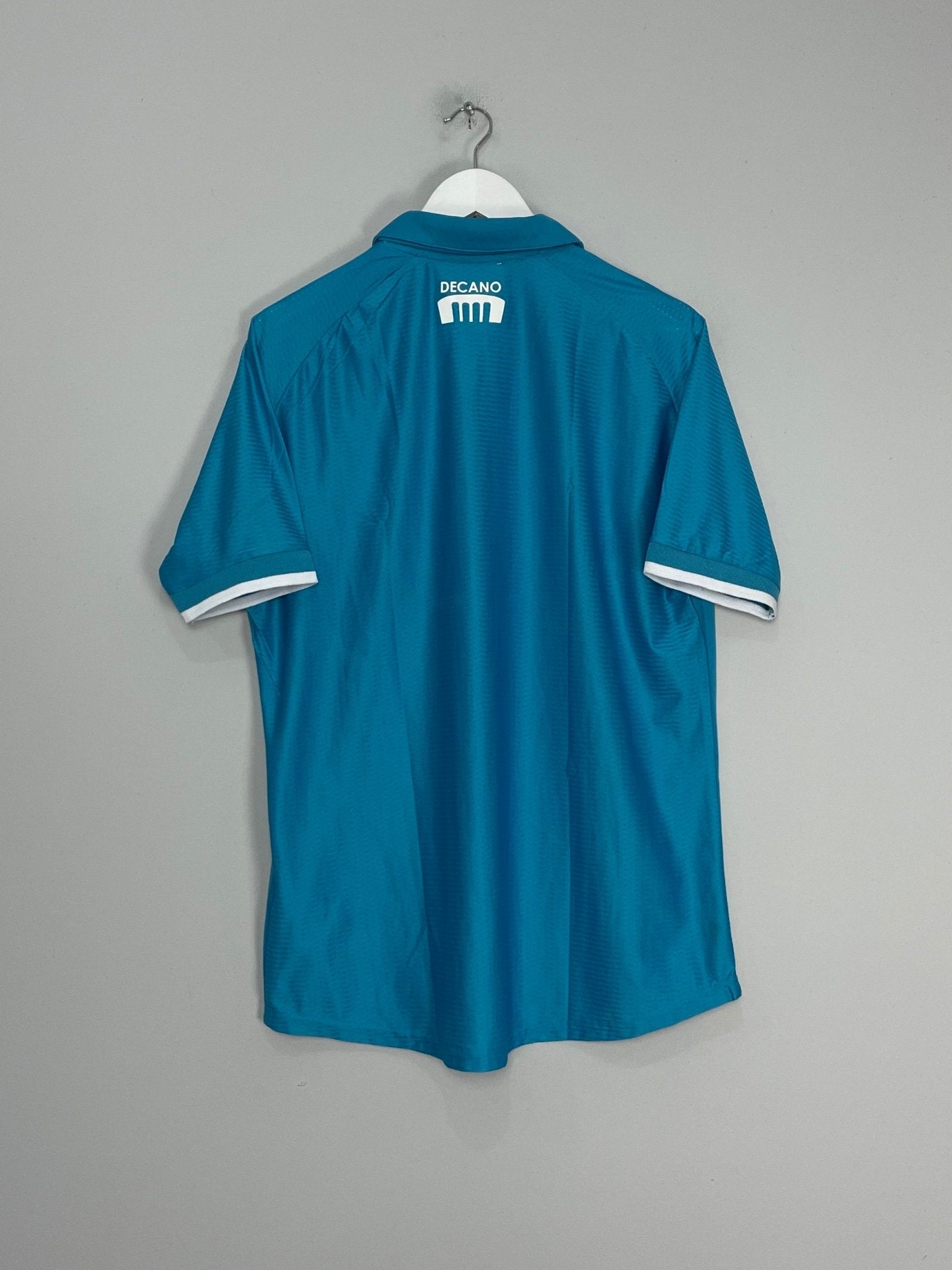 Shop 2018/19 CLUB NACIONAL DE FOOTBALL HOME SHIRT (XL) UMBRO, classic football shirts, vintage football shirts & retro soccer jerseys at Cult Kits