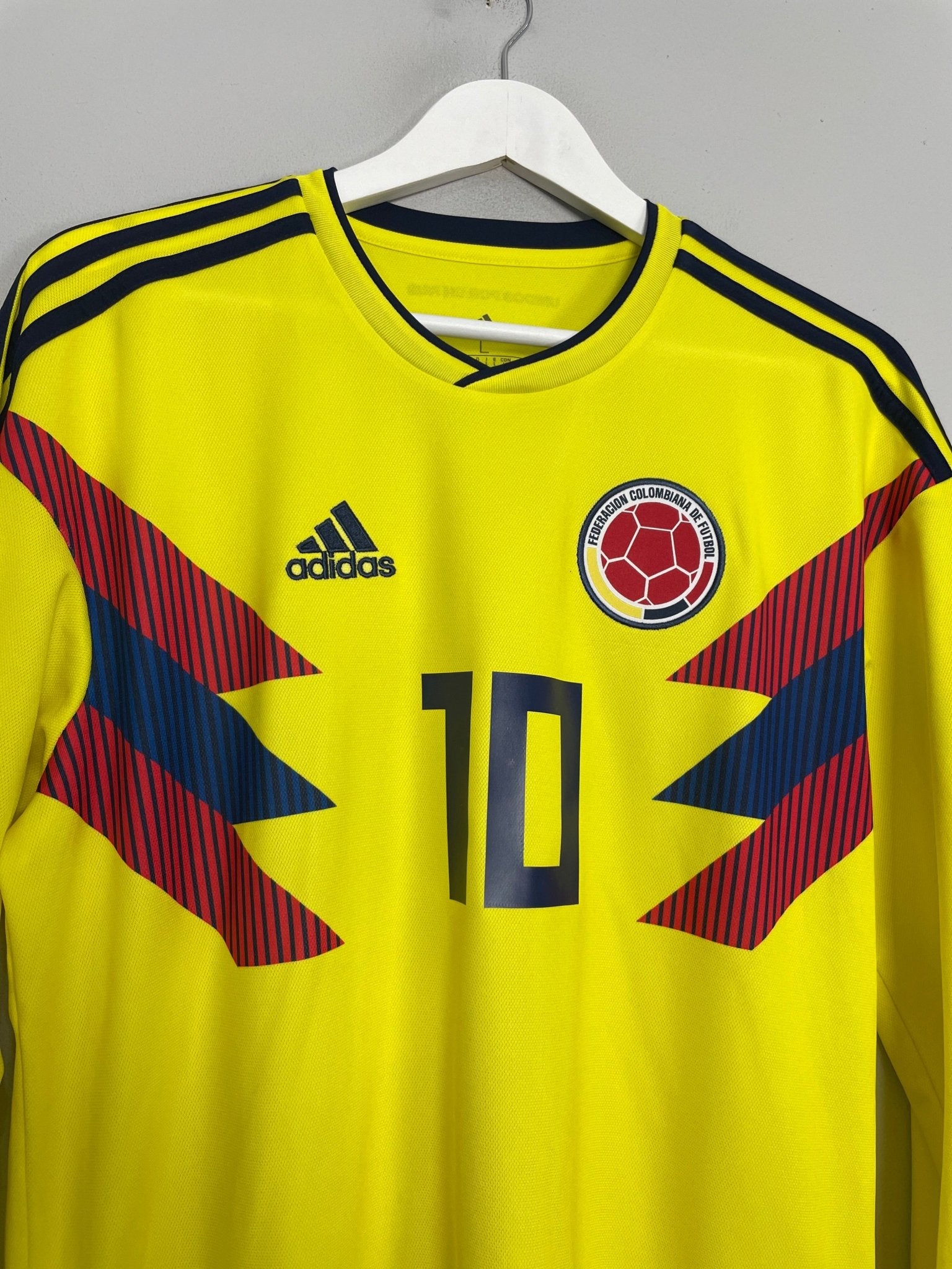Shop 2018/19 COLOMBIA JAMES #10 L/S HOME SHIRT (L) ADIDAS, classic football shirts, vintage football shirts & retro soccer jerseys at Cult Kits
