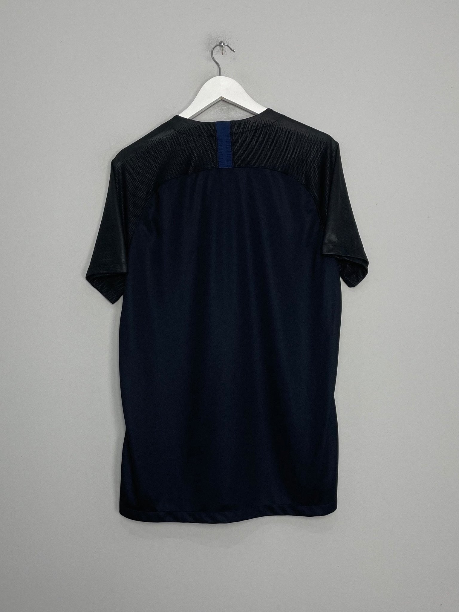 Shop 2018/19 CROATIA AWAY SHIRT (L) NIKE, classic football shirts, vintage football shirts & retro soccer jerseys at Cult Kits