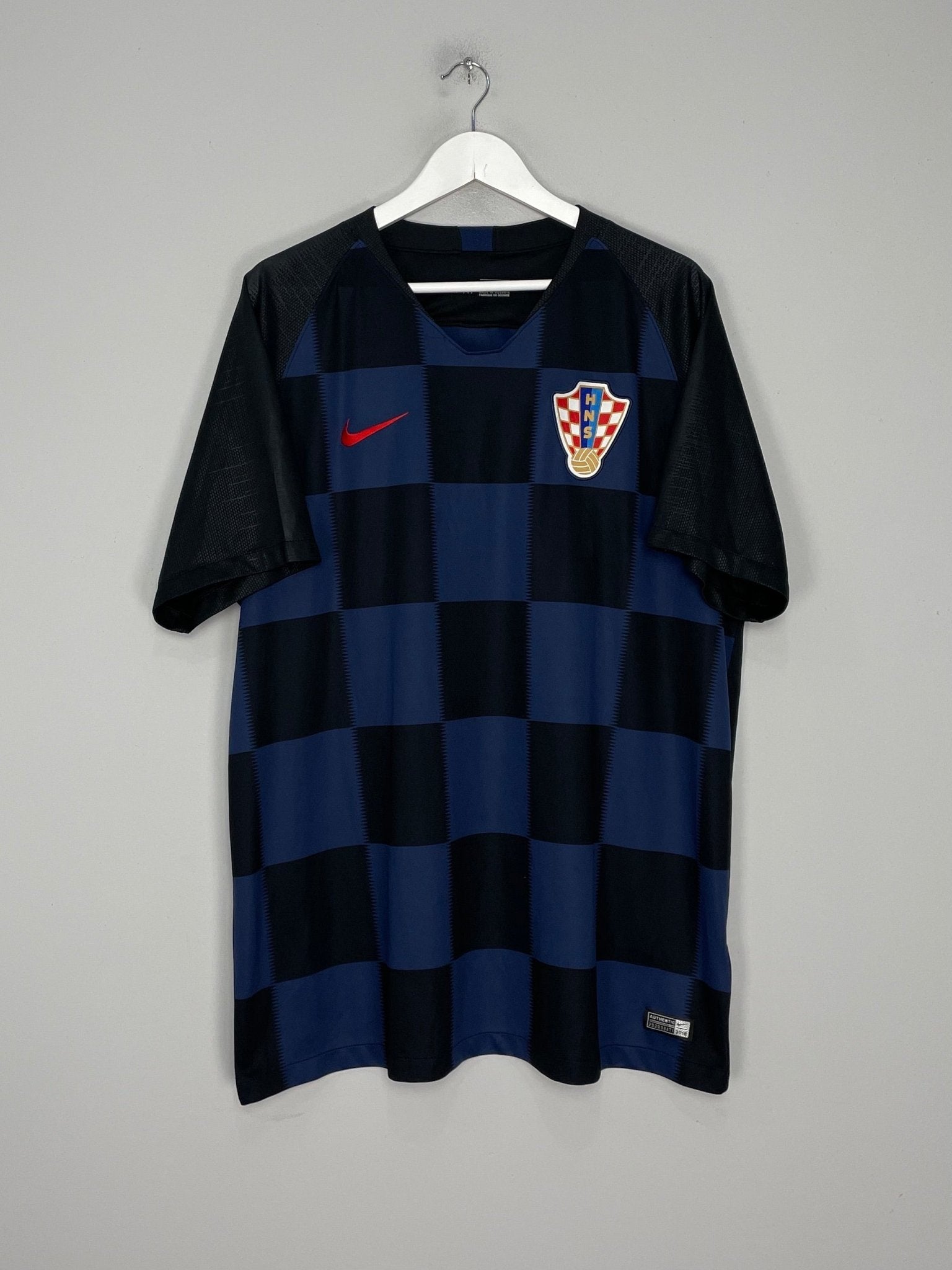 Shop 2018/19 CROATIA AWAY SHIRT (XXL) NIKE, classic football shirts, vintage football shirts & retro soccer jerseys at Cult Kits