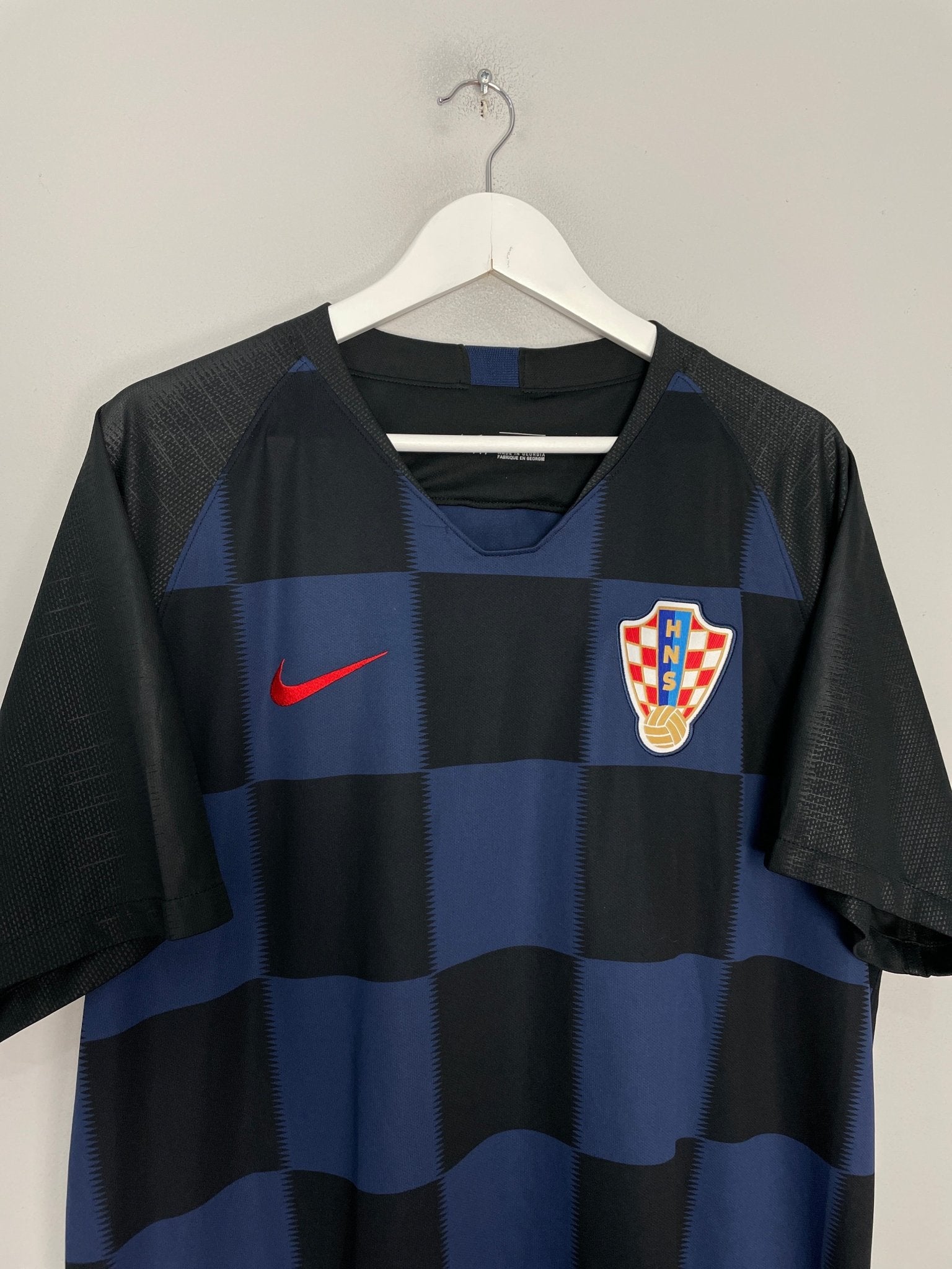 Shop 2018/19 CROATIA AWAY SHIRT (XXL) NIKE, classic football shirts, vintage football shirts & retro soccer jerseys at Cult Kits