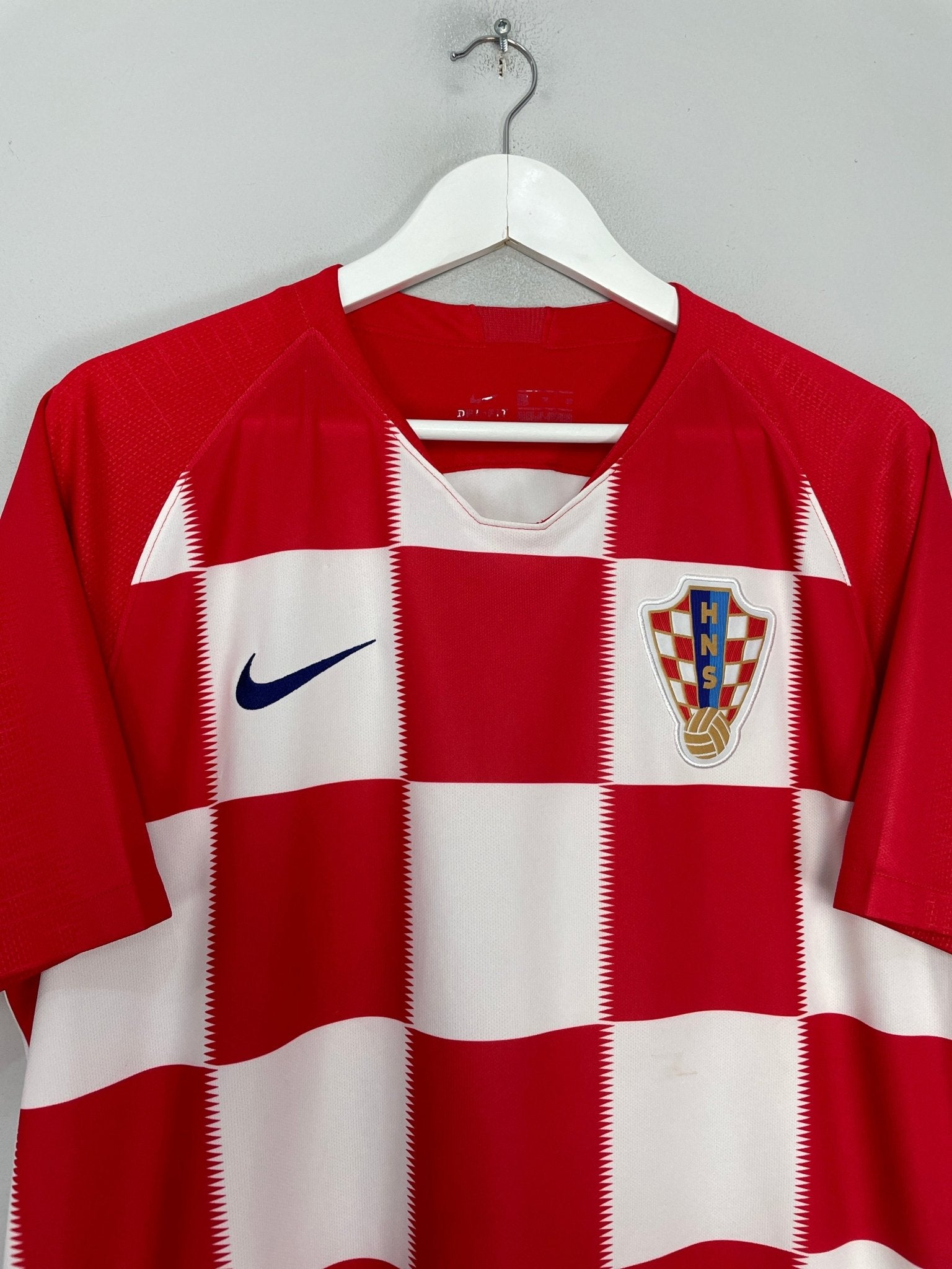 Shop 2018/19 CROATIA HOME SHIRT (XL) NIKE, classic football shirts, vintage football shirts & retro soccer jerseys at Cult Kits