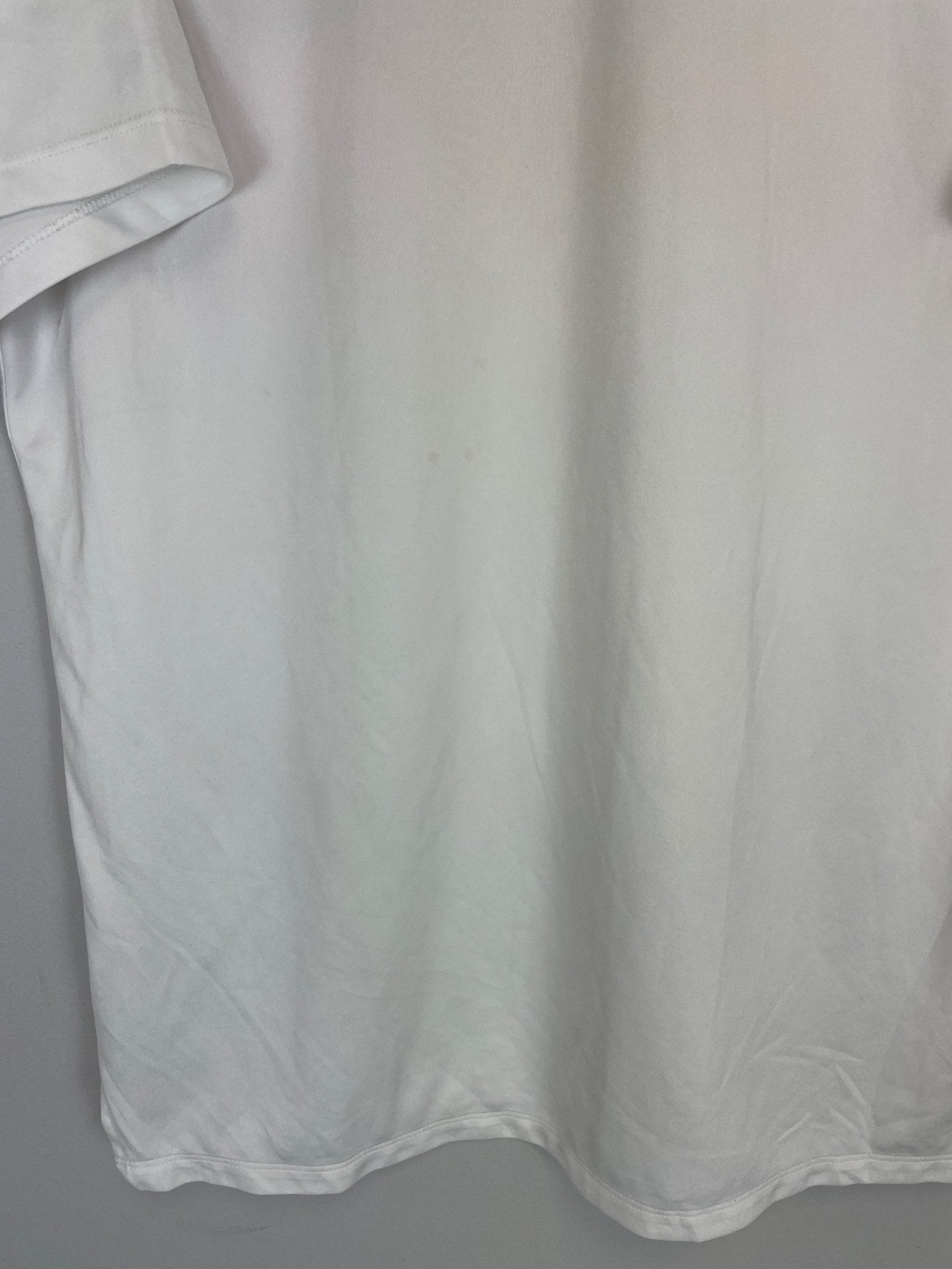 Shop 2018/19 ENGLAND TRAINING SHIRT (XL) NIKE, classic football shirts, vintage football shirts & retro soccer jerseys at Cult Kits