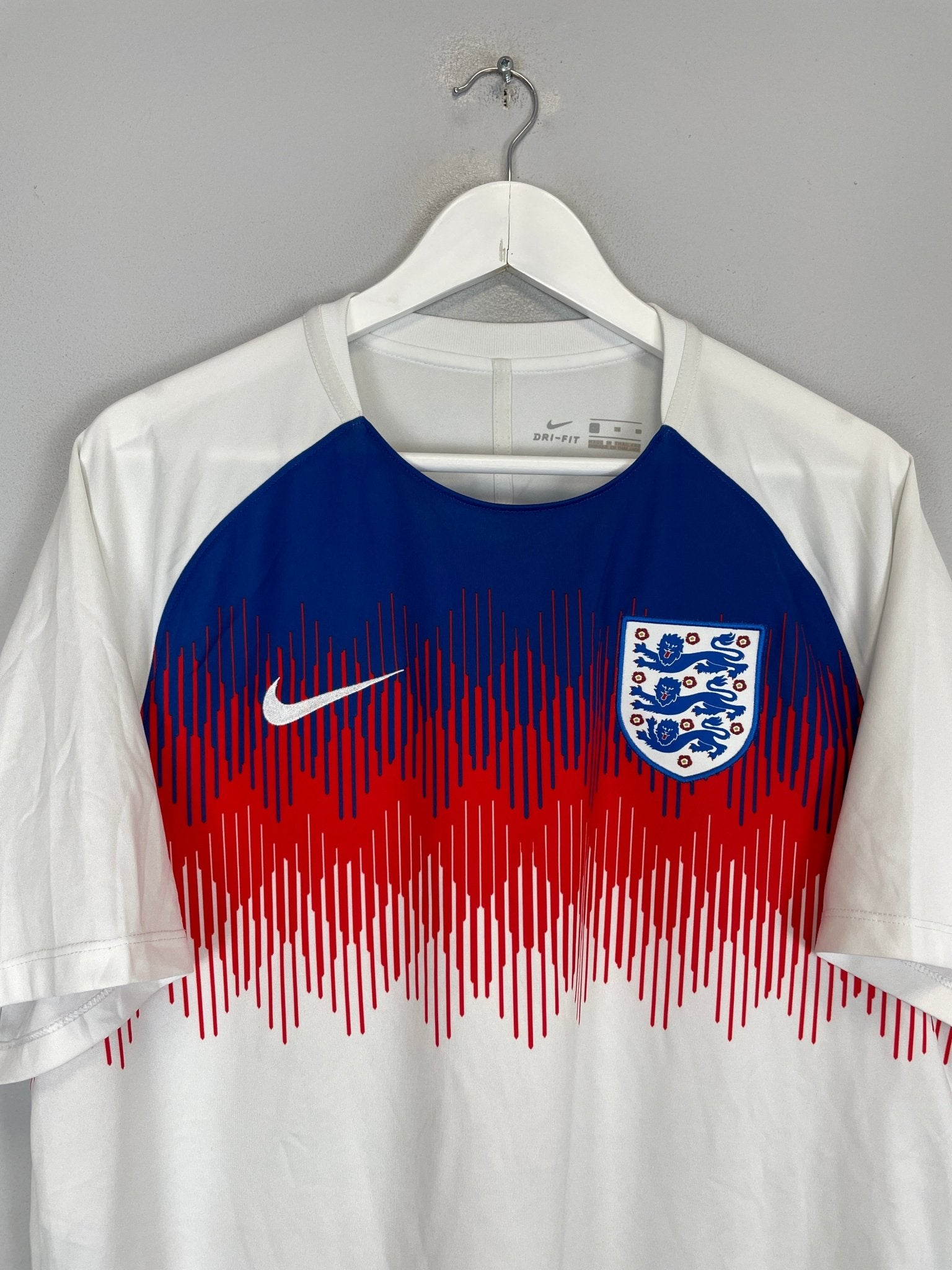 Shop 2018/19 ENGLAND TRAINING SHIRT (XL) NIKE, classic football shirts, vintage football shirts & retro soccer jerseys at Cult Kits