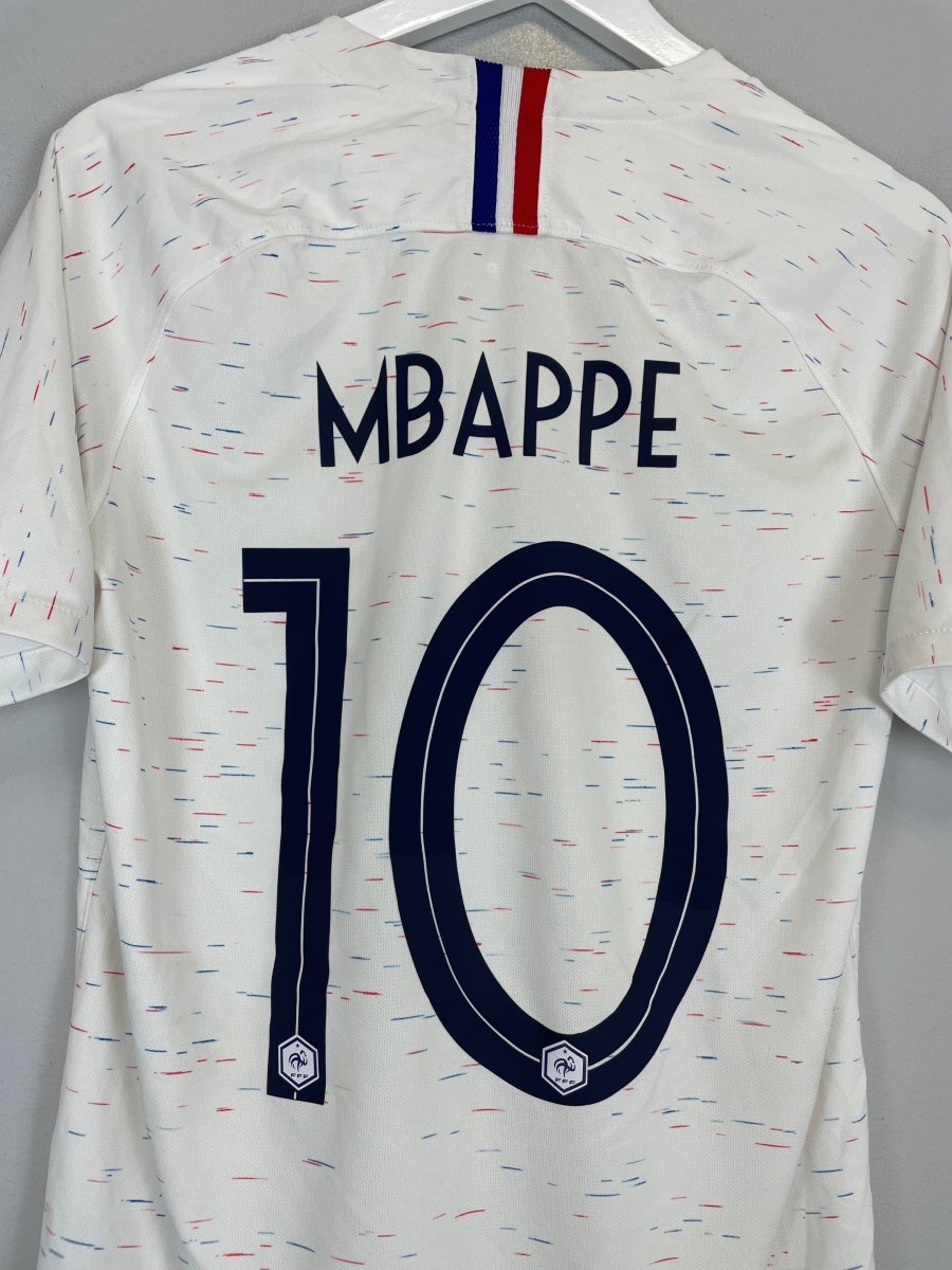 2018/19 FRANCE MBAPPE 10 AWAY SHIRT (M) NIKE - Cult Kits - Medium - Buy Vintage Football Shirts, Authentic Retro Football Shirts For Sale, Classic Football Shirts & Soccer Jersey