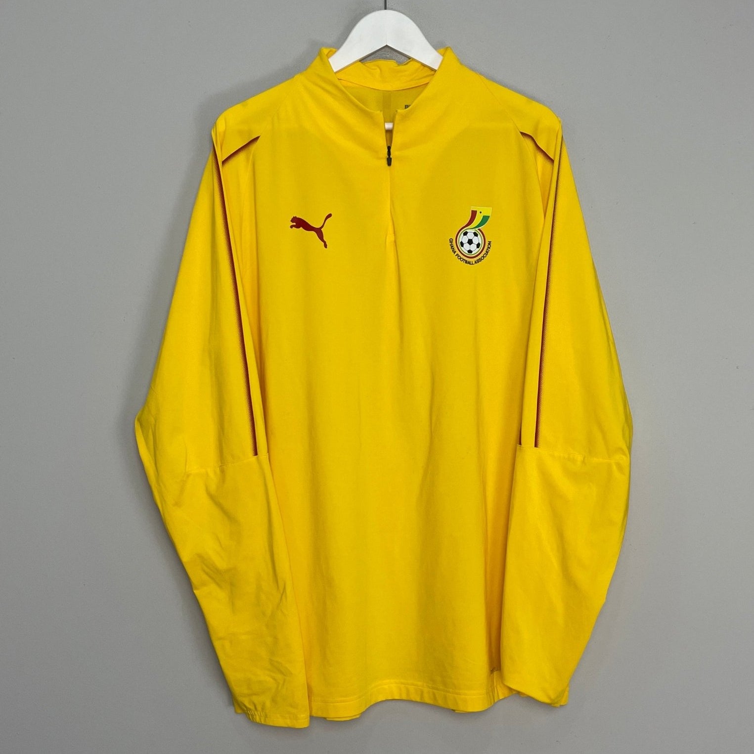 Shop 2018/19 GHANA 1/4 ZIP DRILL TOP (XL) PUMA, classic football shirts, vintage football shirts & retro soccer jerseys at Cult Kits