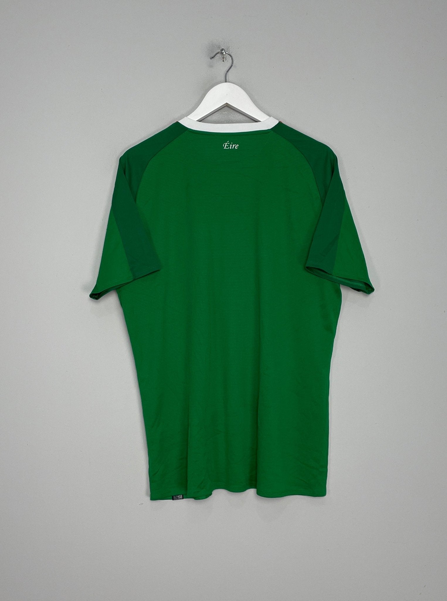 Shop 2018/19 IRELAND HOME SHIRT (XL) NEW BALANCE, classic football shirts, vintage football shirts & retro soccer jerseys at Cult Kits