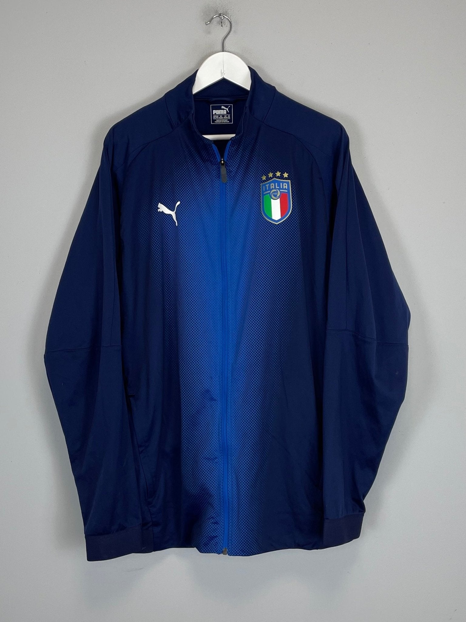 Shop 2018/19 ITALY TRACKSUIT TOP (XXL) PUMA, classic football shirts, vintage football shirts & retro soccer jerseys at Cult Kits
