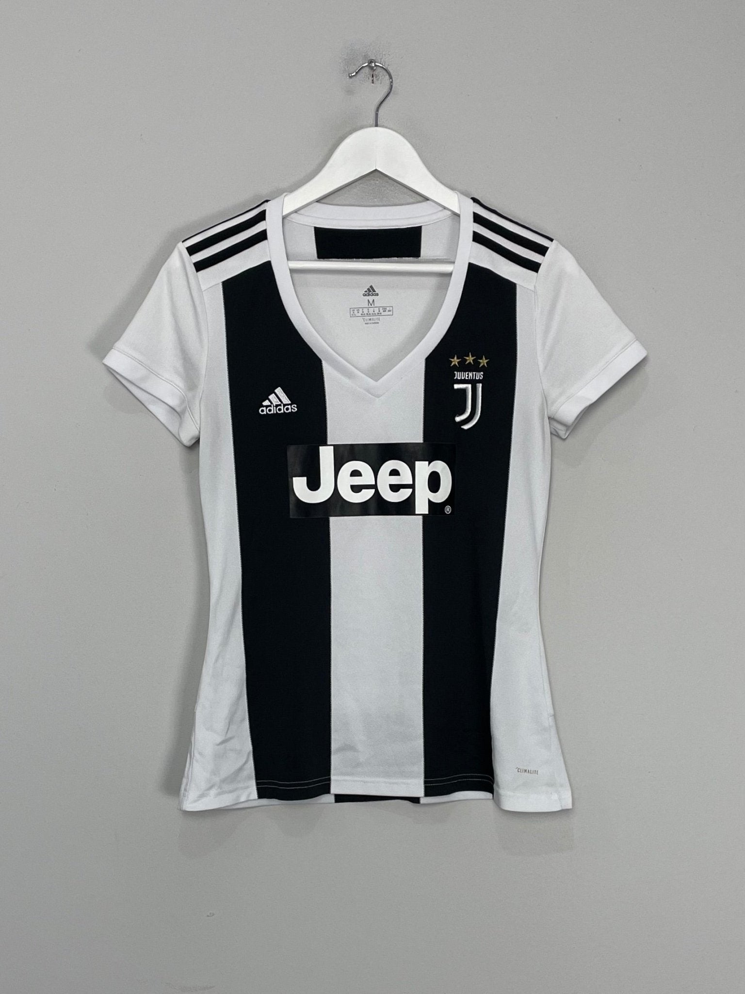 Shop 2018/19 JUVENTUS HOME SHIRT (M.WOMENS) ADIDAS, classic football shirts, vintage football shirts & retro soccer jerseys at Cult Kits