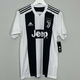 Shop 2018/19 JUVENTUS RONALDO #7 *BNWT* HOME SHIRT (M) ADIDAS, classic football shirts, vintage football shirts & retro soccer jerseys at Cult Kits