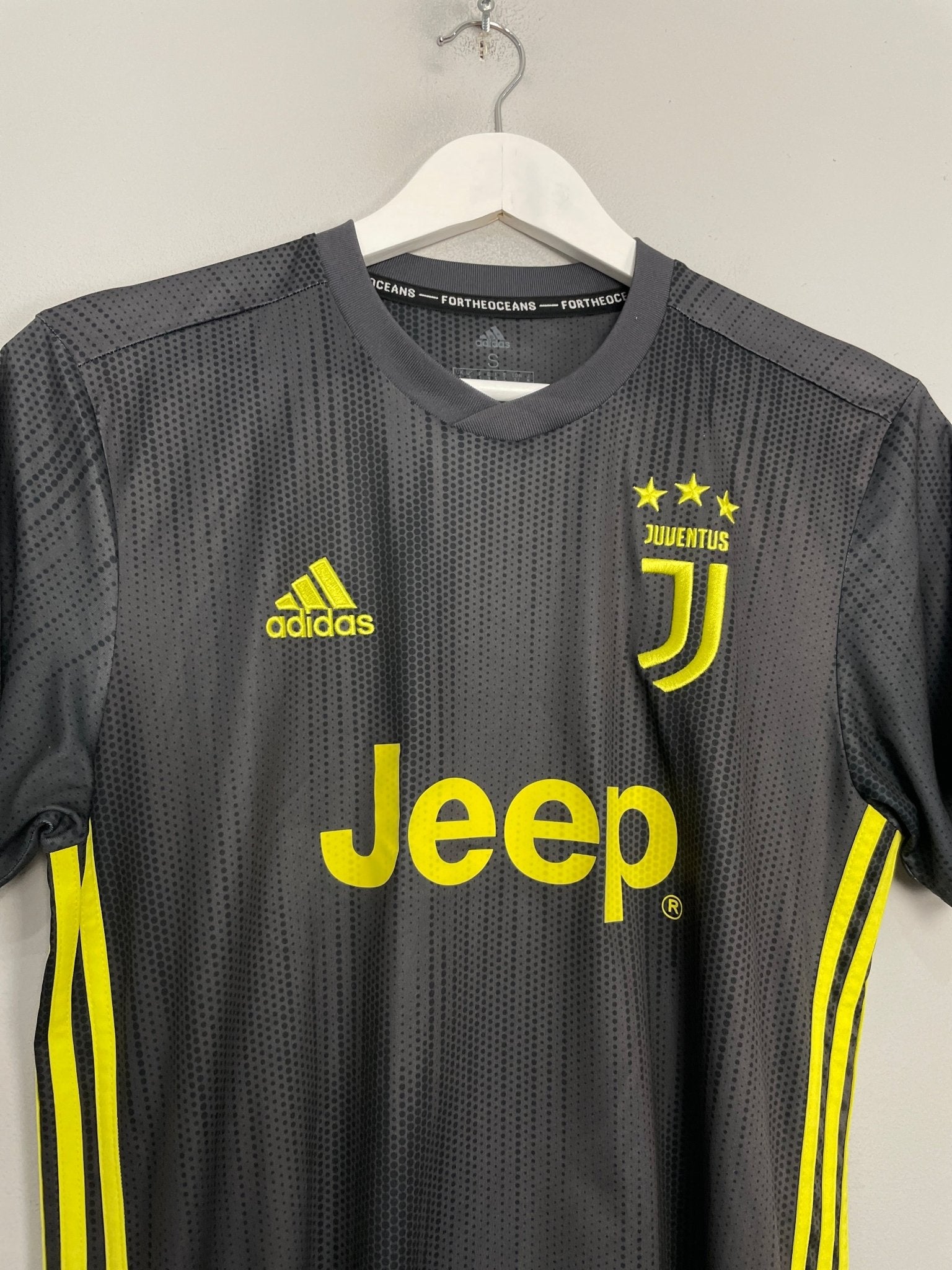 Shop 2018/19 JUVENTUS RONALDO #7 THIRD SHIRT (S) ADIDAS, classic football shirts, vintage football shirts & retro soccer jerseys at Cult Kits