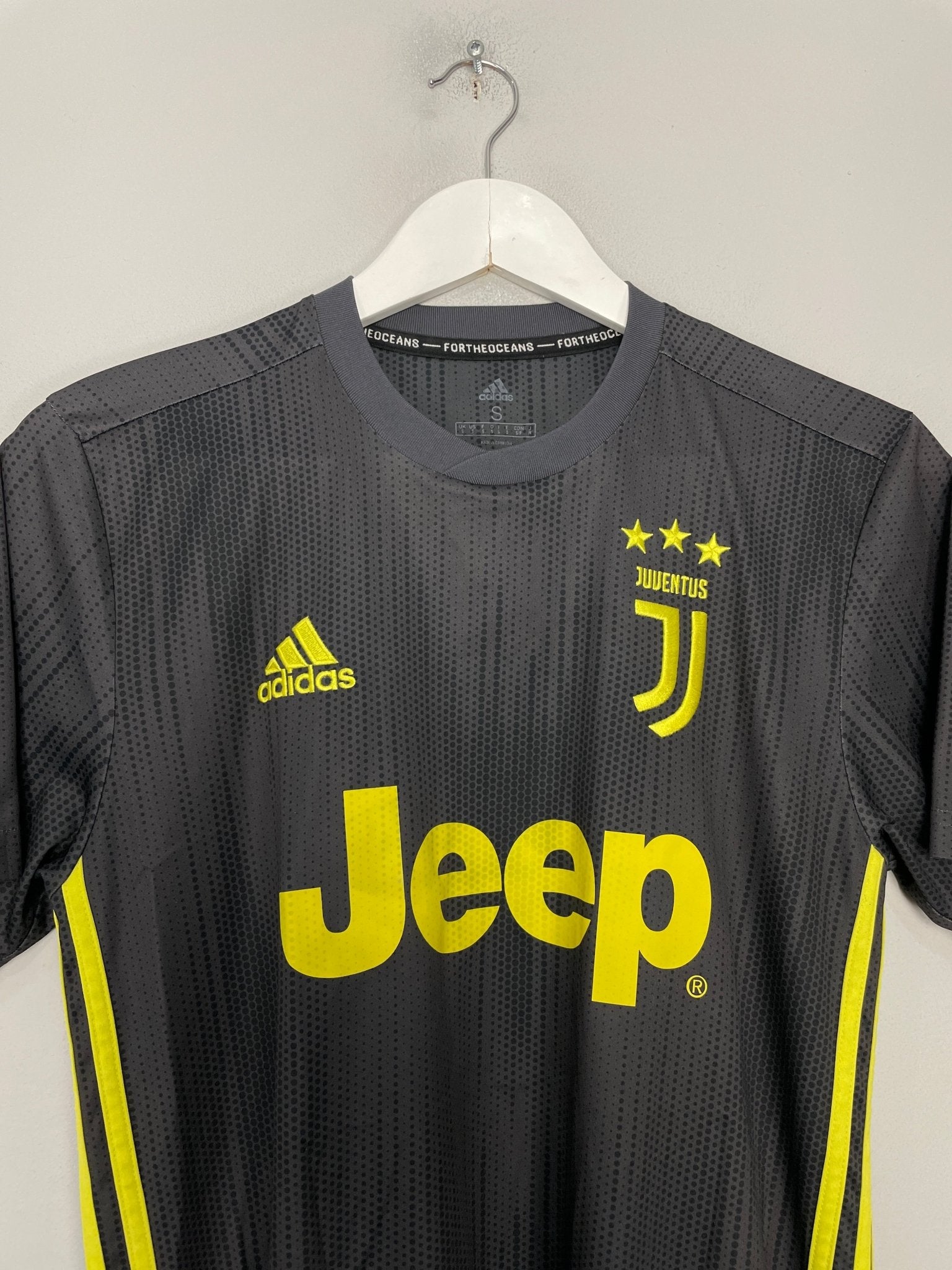 Shop 2018/19 JUVENTUS RONALDO #7 THIRD SHIRT (S) ADIDAS, classic football shirts, vintage football shirts & retro soccer jerseys at Cult Kits