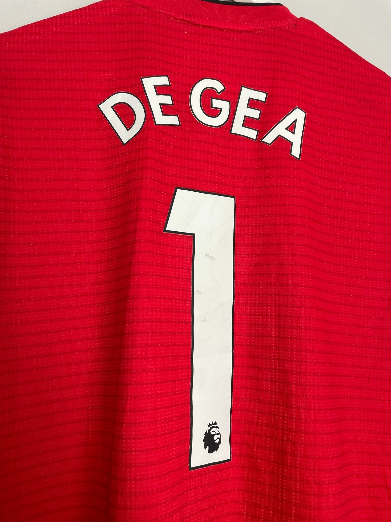 Shop 2018/19 MANCHESTER UNITED DE GEA #1 *AUTHENTIC* HOME SHIRT (L) ADIDAS, classic football shirts, vintage football shirts & retro soccer jerseys at Cult Kits
