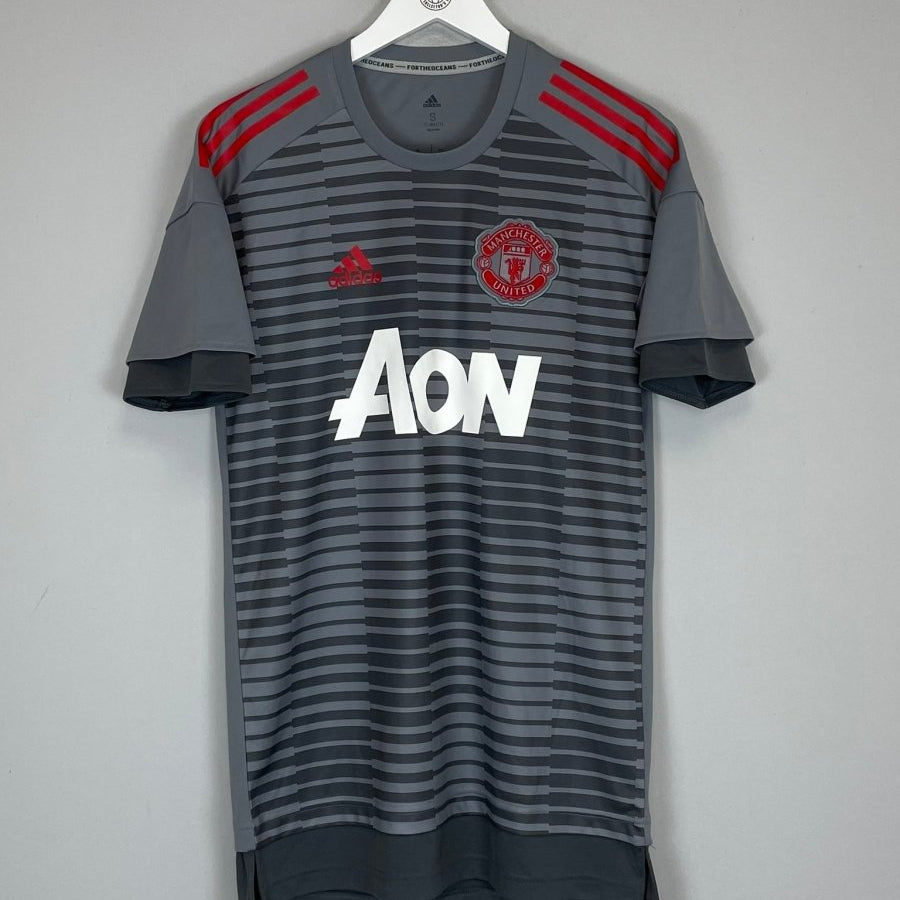 2018/19 MANCHESTER UNITED PRE - MATCH SHIRT (S) ADIDAS - Cult Kits - Small - Buy Vintage Football Shirts, Authentic Retro Football Shirts For Sale, Classic Football Shirts & Soccer Jersey