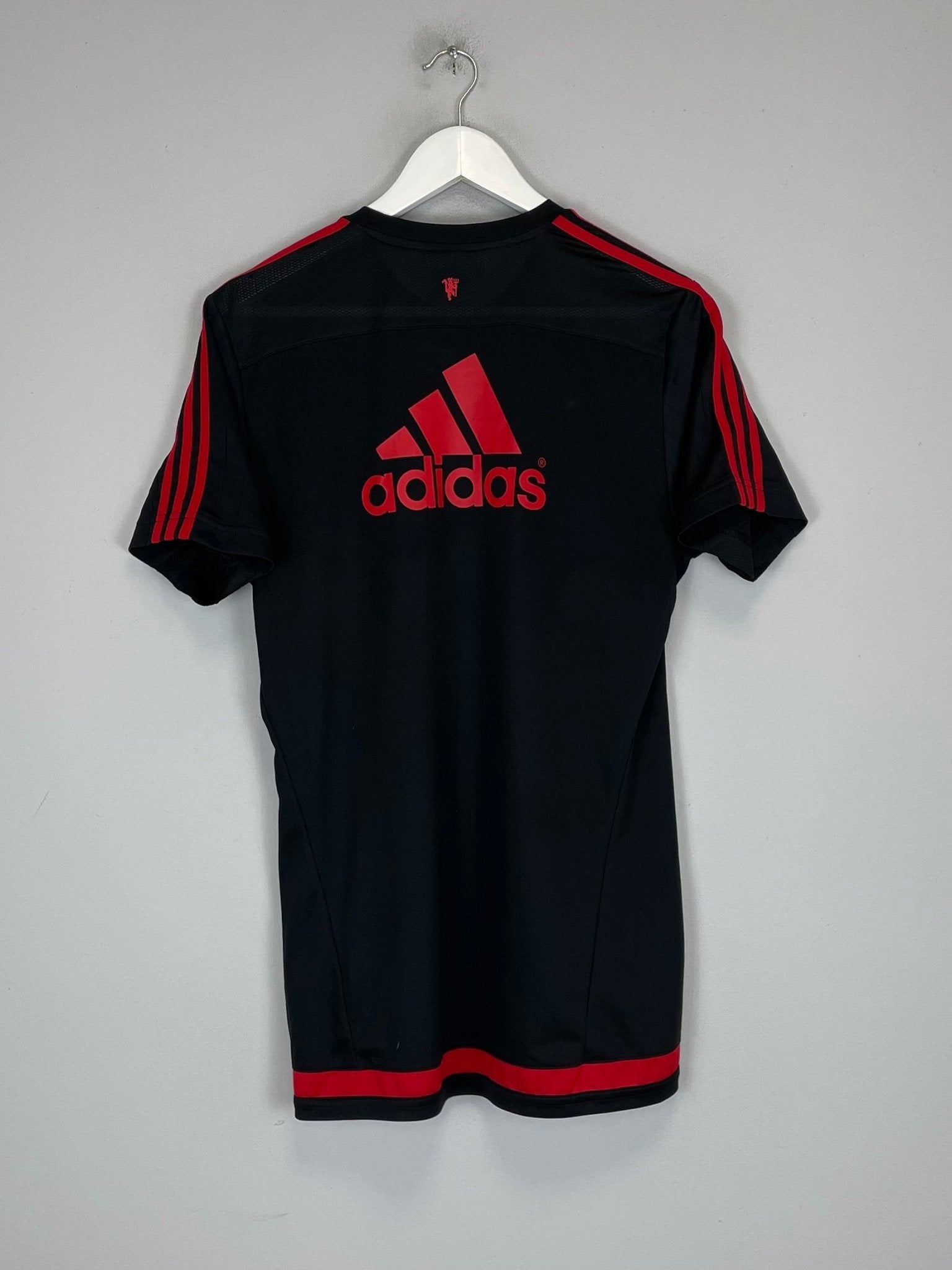 Shop 2018/19 MANCHESTER UNITED TRAINING SHIRT (M) ADIDAS, classic football shirts, vintage football shirts & retro soccer jerseys at Cult Kits