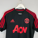 Shop 2018/19 MANCHESTER UNITED TRAINING SHIRT (M) ADIDAS, classic football shirts, vintage football shirts & retro soccer jerseys at Cult Kits