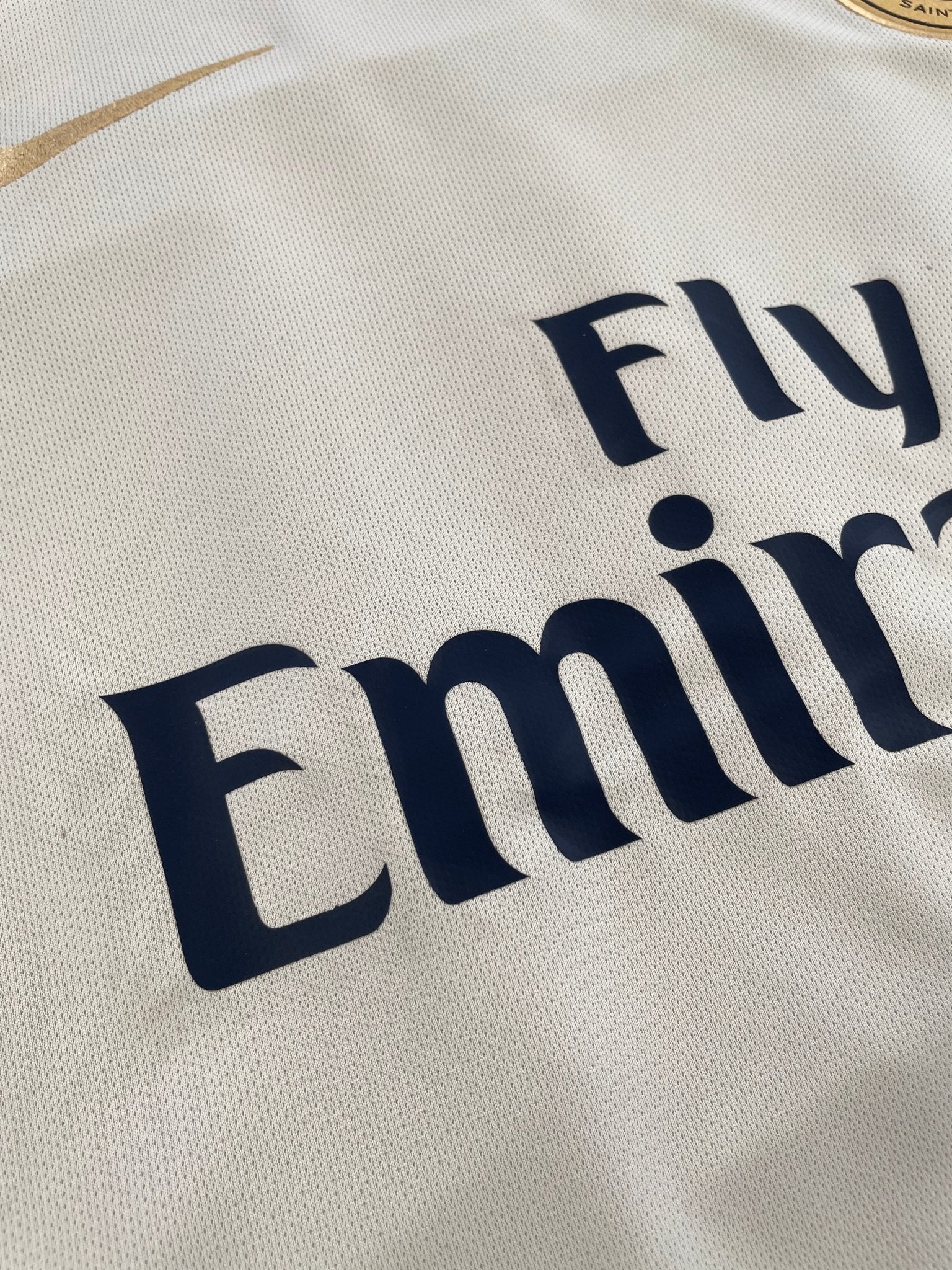 Buy 2018/19 PSG Neymar Jr 10 Away Shirt (M) Nike ~ Free worldwide shipping ~ Authentic Vintage Football Shirts from Cult Kits