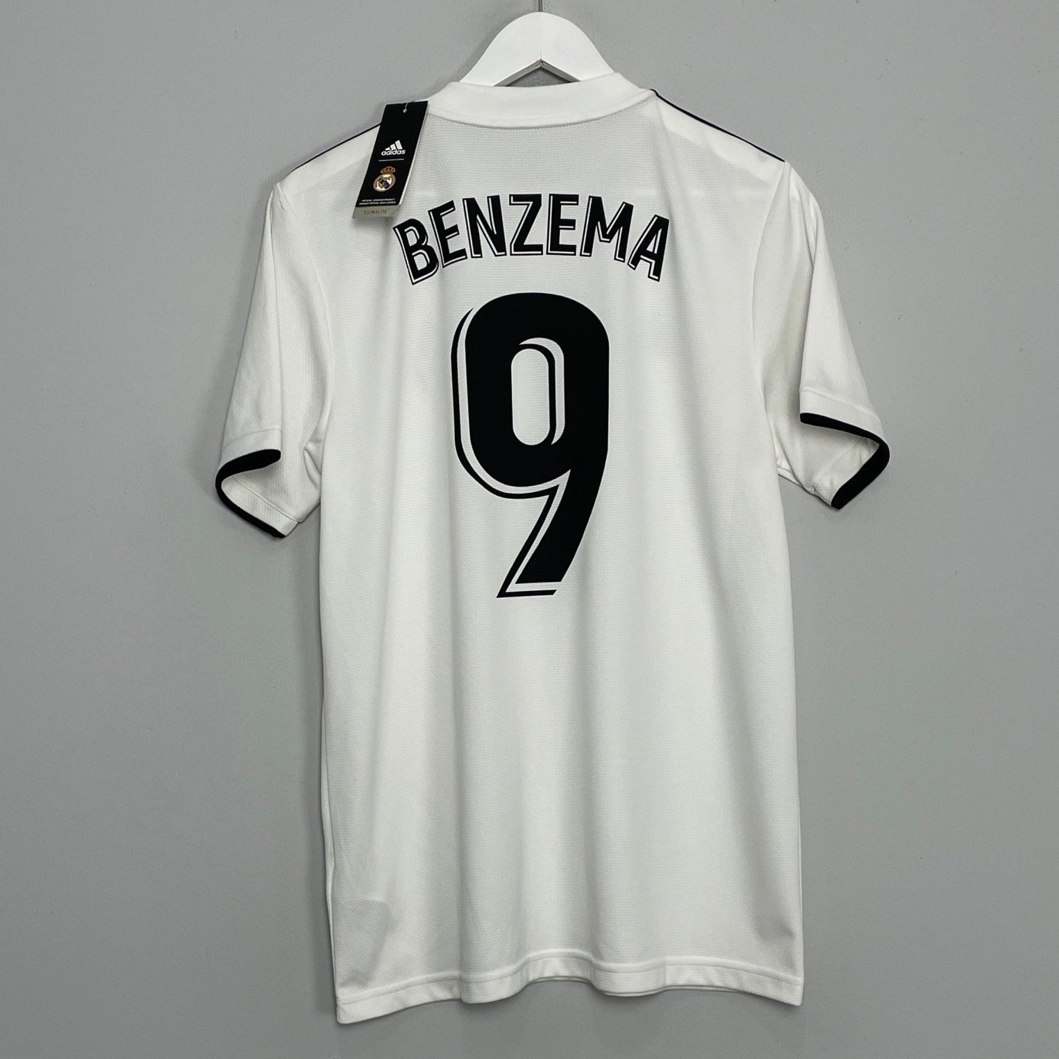 Shop 2018/19 REAL MADRID BENZEMA #9 *BNWT* HOME SHIRT (M) ADIDAS, classic football shirts, vintage football shirts & retro soccer jerseys at Cult Kits