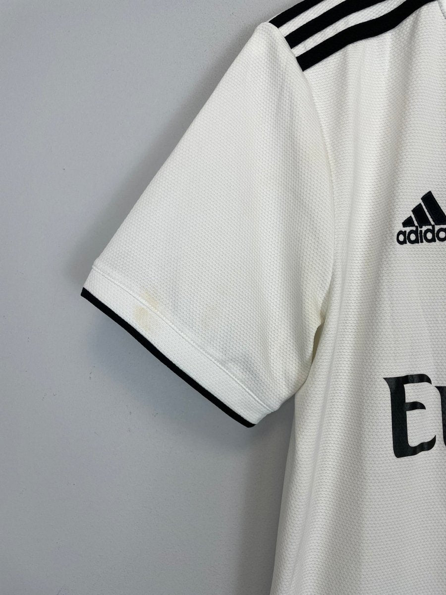 2018/19 REAL MADRID HOME SHIRT (M) ADIDAS - Cult Kits - Medium - Buy Vintage Football Shirts, Authentic Retro Football Shirts For Sale, Classic Football Shirts & Soccer Jersey
