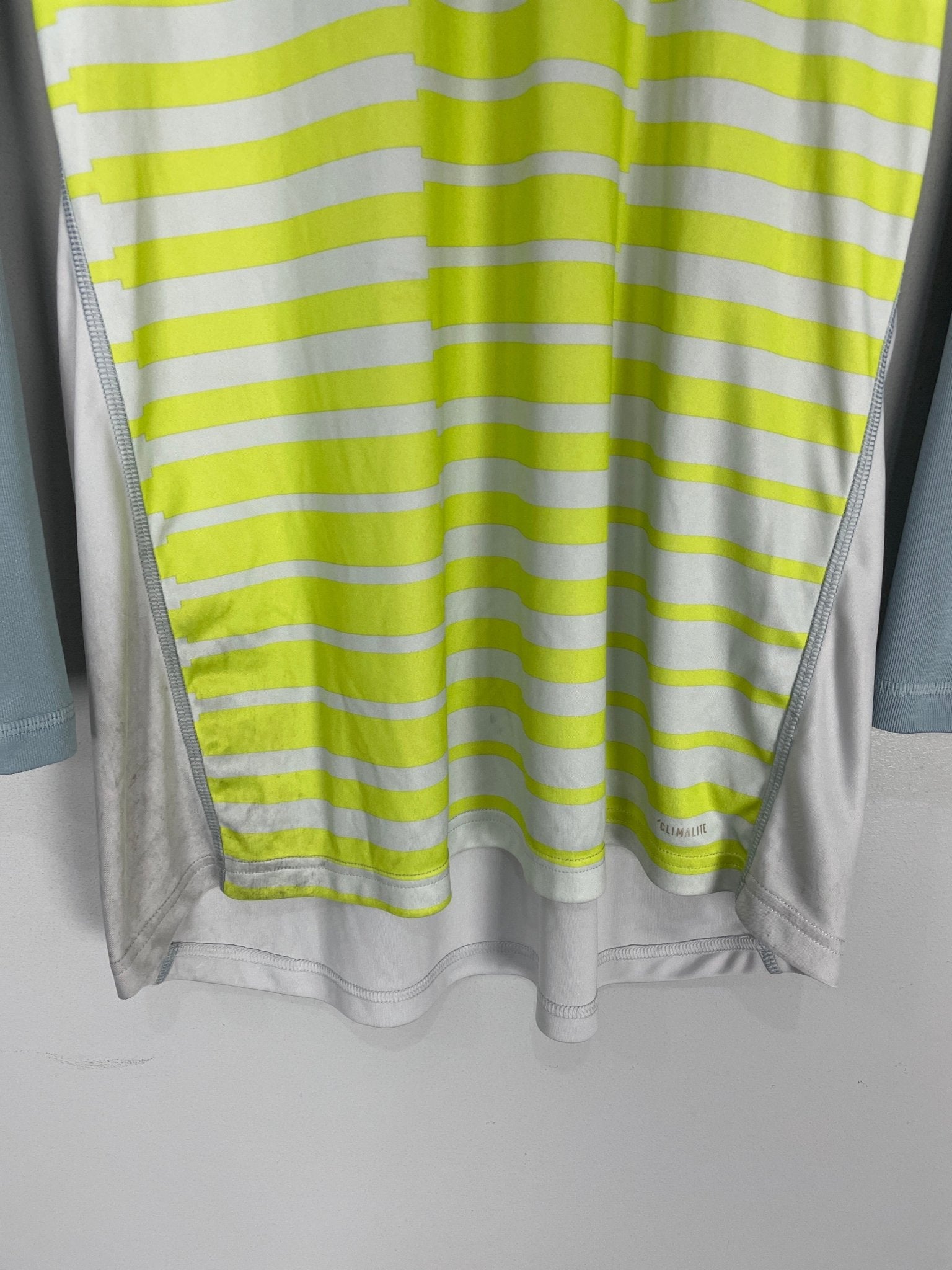 Shop 2018/19 SCOTLAND GK SHIRT (M) ADIDAS, classic football shirts, vintage football shirts & retro soccer jerseys at Cult Kits