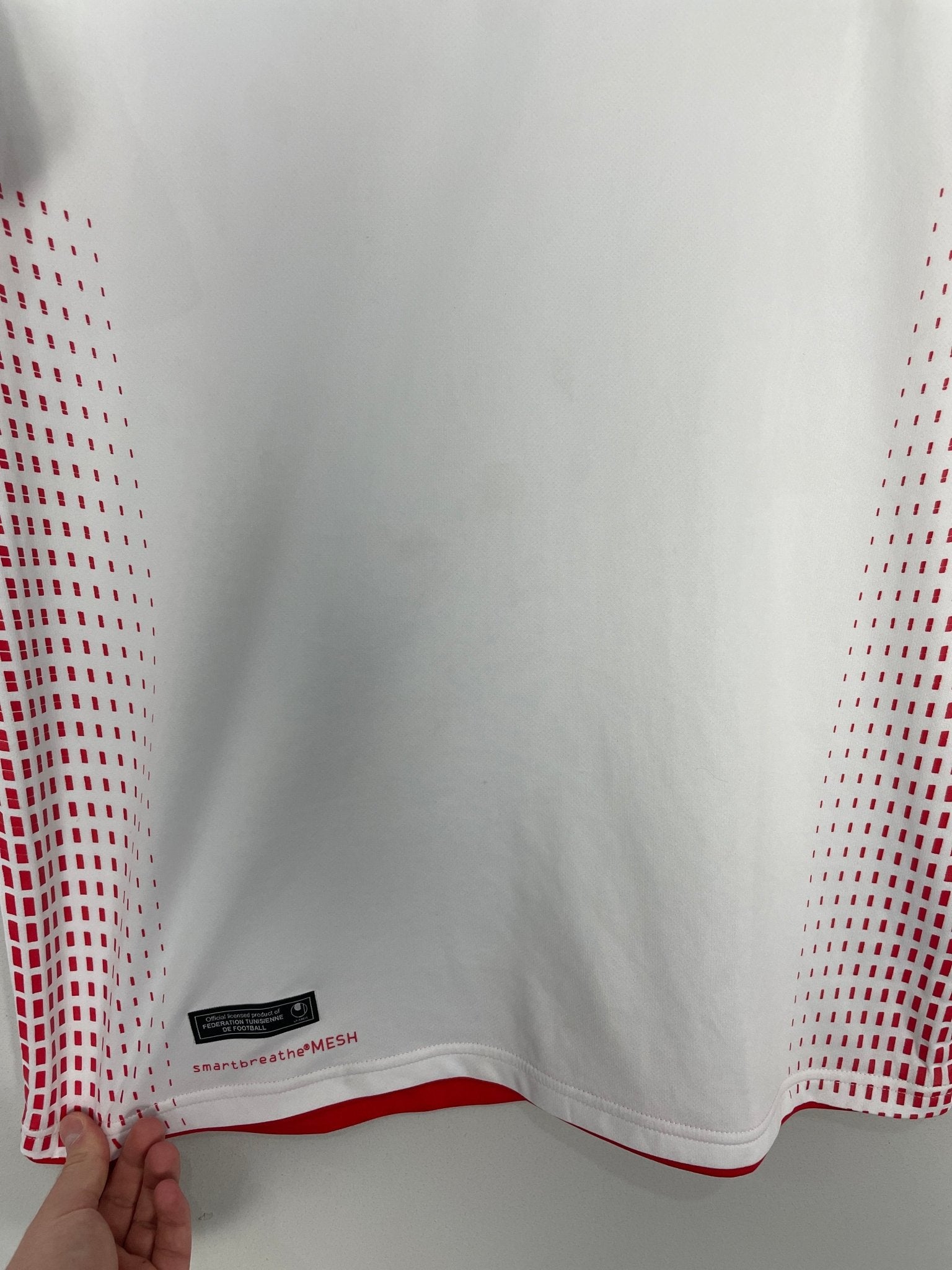 Shop 2018/19 TUNISIA HOME SHIRT (L) UHLSPORT, classic football shirts, vintage football shirts & retro soccer jerseys at Cult Kits