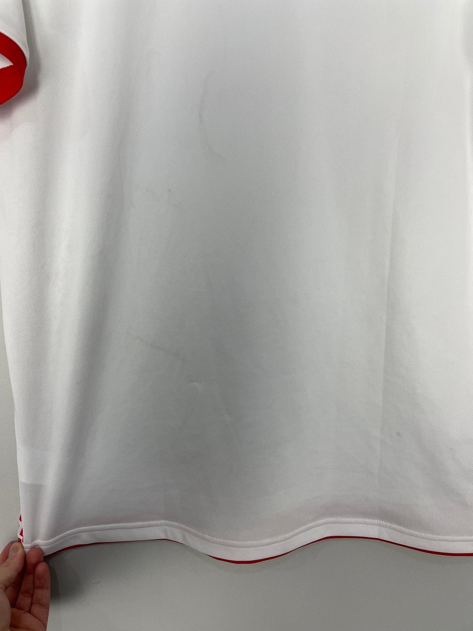 Shop 2018/19 TUNISIA HOME SHIRT (L) UHLSPORT, classic football shirts, vintage football shirts & retro soccer jerseys at Cult Kits
