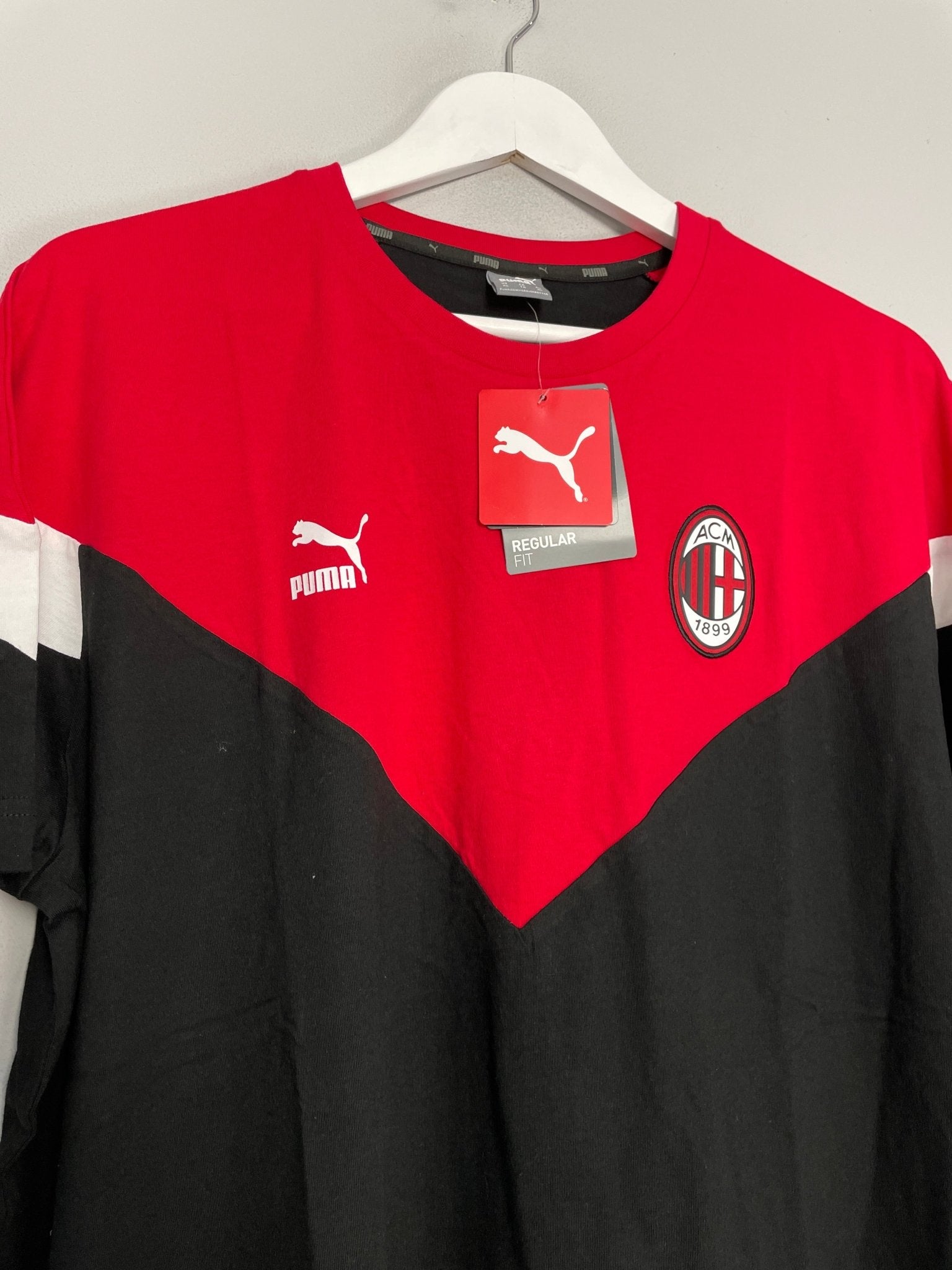 Shop 2019/20 AC MILAN *BNWT* PUMA ICONIC T-SHIRT (XL), classic football shirts, vintage football shirts & retro soccer jerseys at Cult Kits