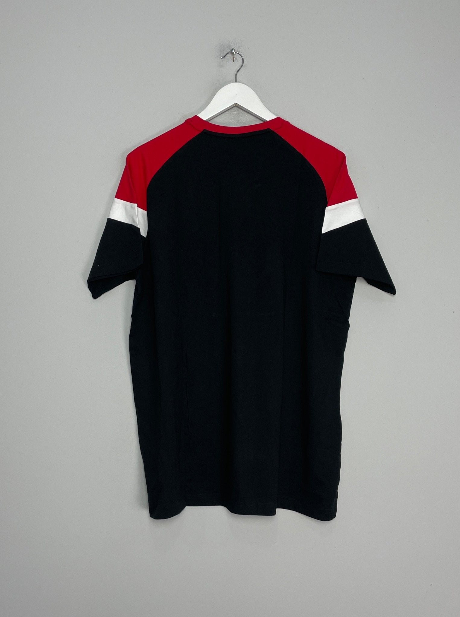 Shop 2019/20 AC MILAN *BNWT* PUMA ICONIC T-SHIRT (XL), classic football shirts, vintage football shirts & retro soccer jerseys at Cult Kits