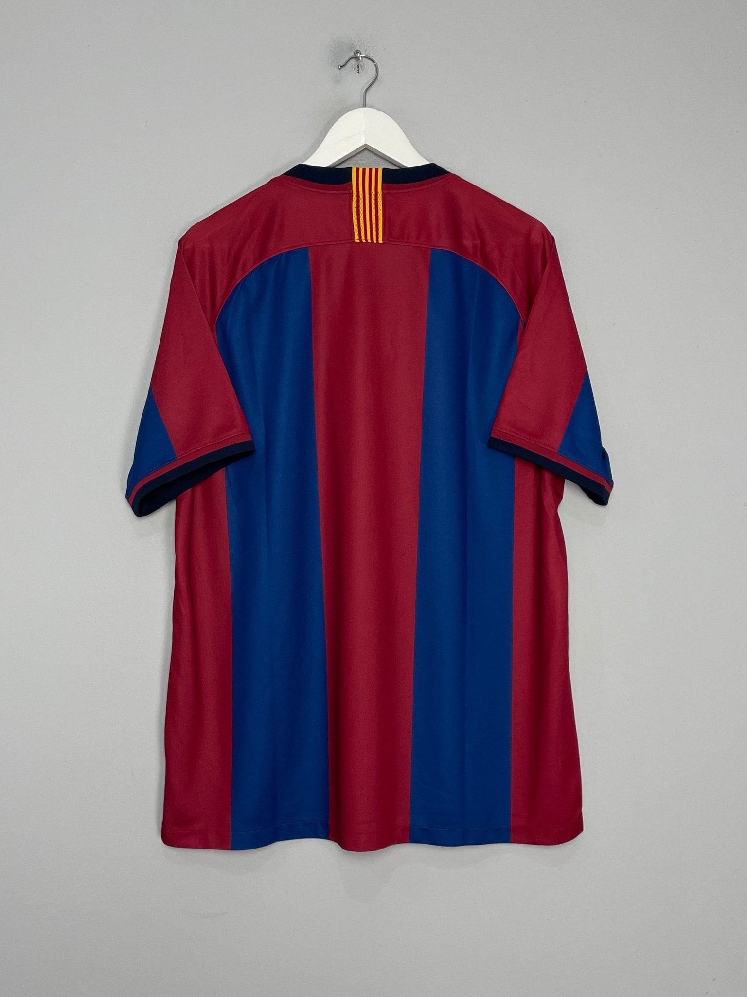 Shop 2019/20 BARCELONA 'EL CLASSICO' HOME SHIRT (XL) NIKE, classic football shirts, vintage football shirts & retro soccer jerseys at Cult Kits