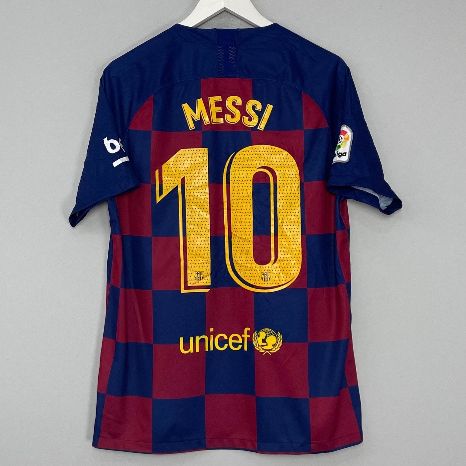 Shop 2019/20 BARCELONA MESSI #10 HOME SHIRT (L) NIKE, classic football shirts, vintage football shirts & retro soccer jerseys at Cult Kits