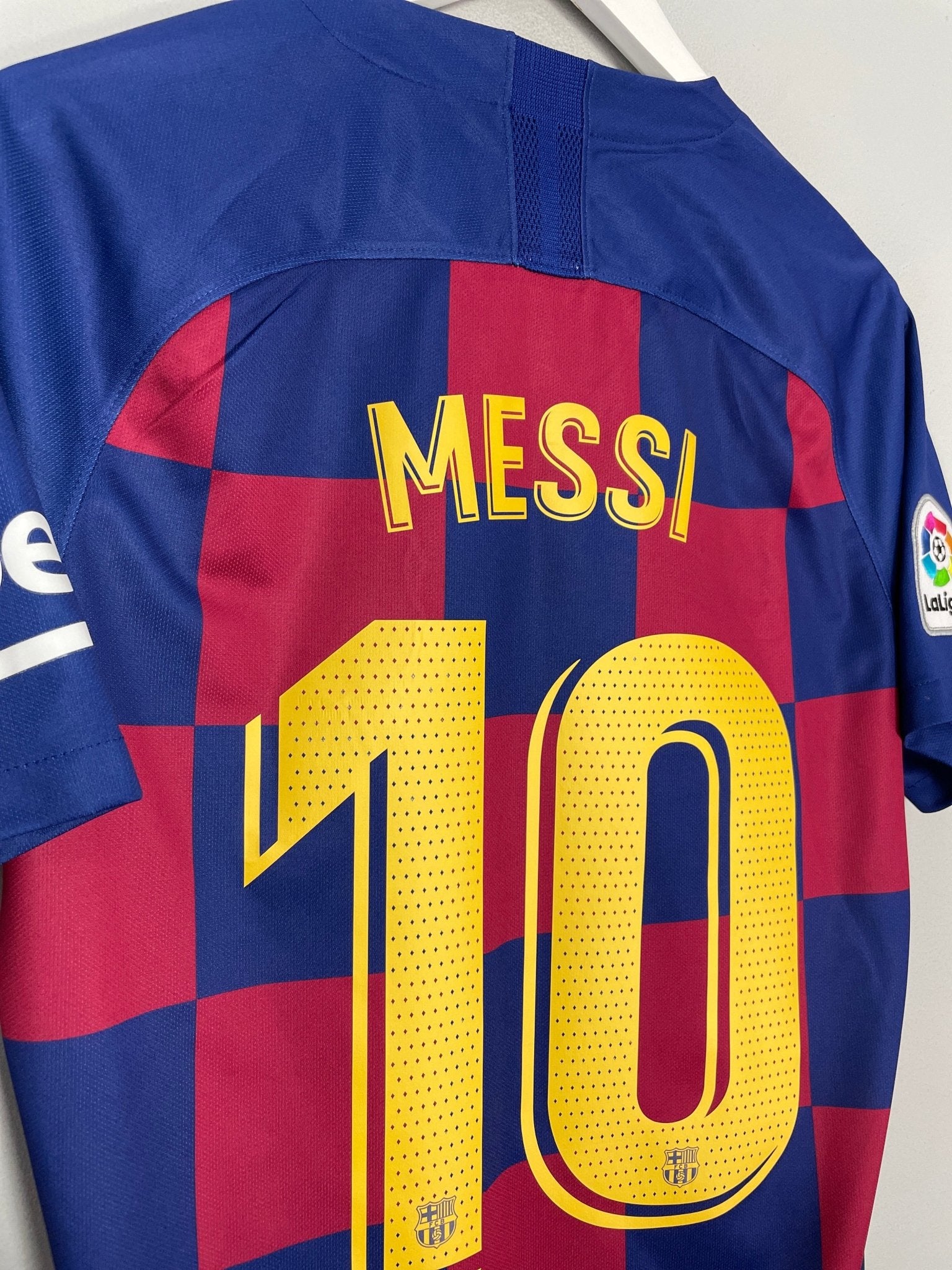 Shop 2019/20 BARCELONA MESSI #10 HOME SHIRT (M) NIKE, classic football shirts, vintage football shirts & retro soccer jerseys at Cult Kits